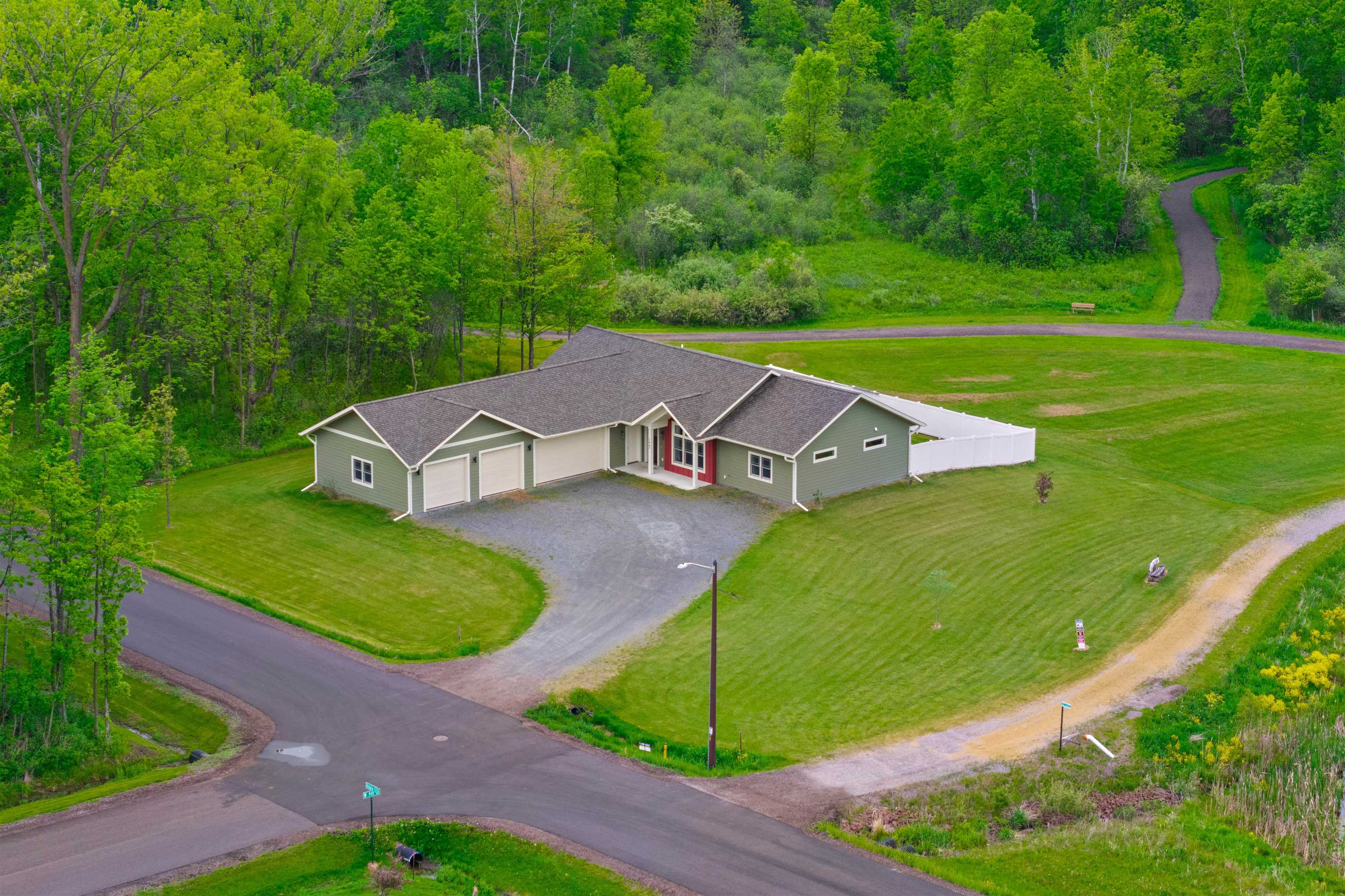 7947 VICTORIA COURT, Hewitt, Wisconsin 54441, 3 Bedrooms Bedrooms, ,2 BathroomsBathrooms,Residential,For Sale,7947 VICTORIA COURT,22502305