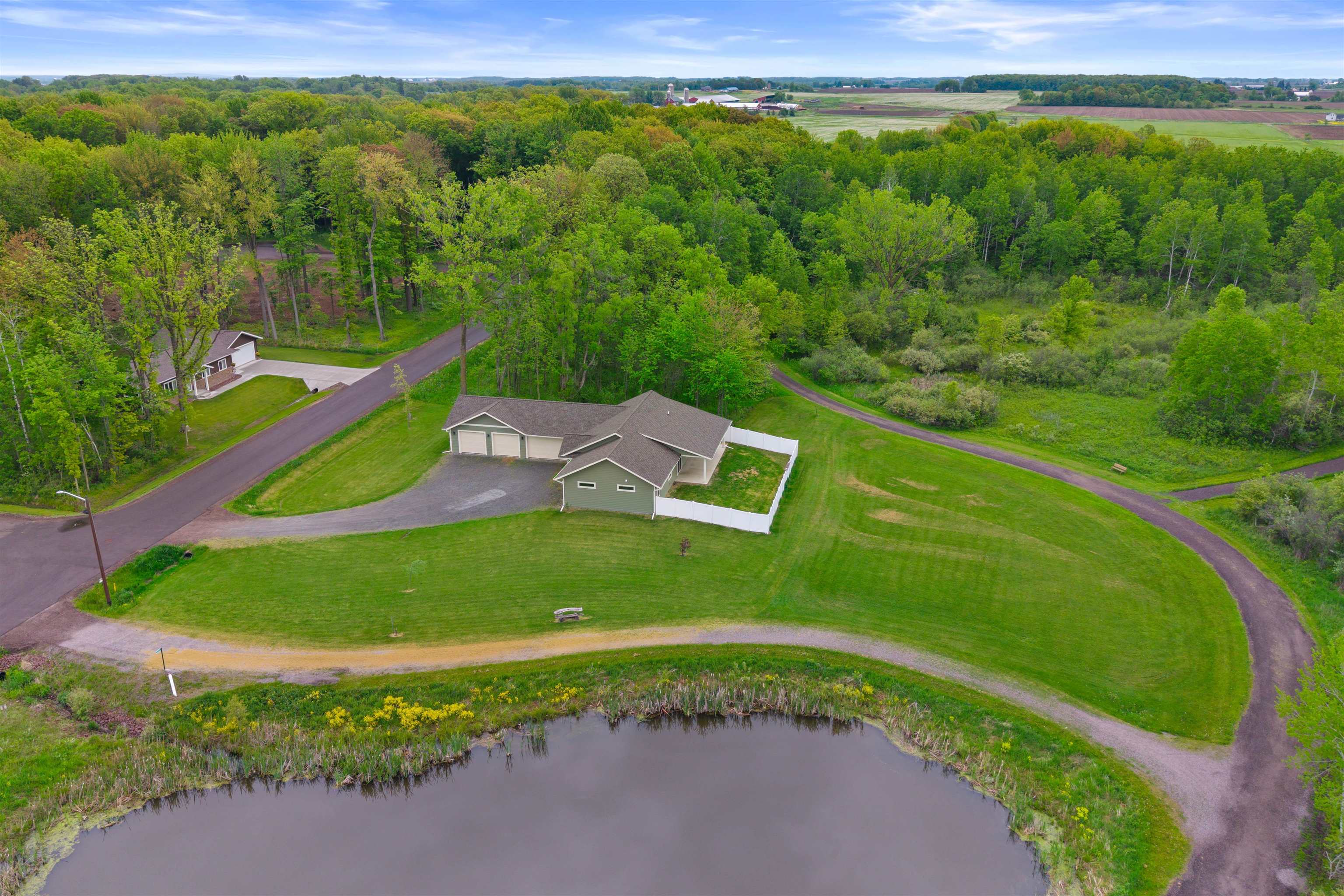 7947 VICTORIA COURT, Hewitt, Wisconsin 54441, 3 Bedrooms Bedrooms, ,2 BathroomsBathrooms,Residential,For Sale,7947 VICTORIA COURT,22502305