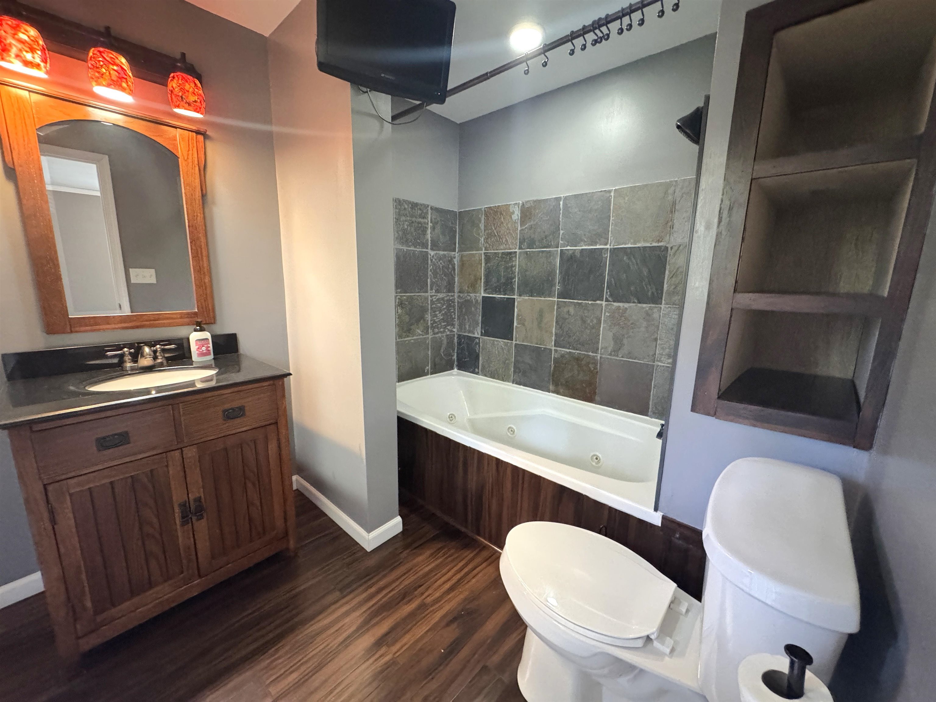 826 EASTVIEW DRIVE, Antigo, Wisconsin 54409, 3 Bedrooms Bedrooms, ,3 BathroomsBathrooms,Residential,For Sale,826 EASTVIEW DRIVE,22502306