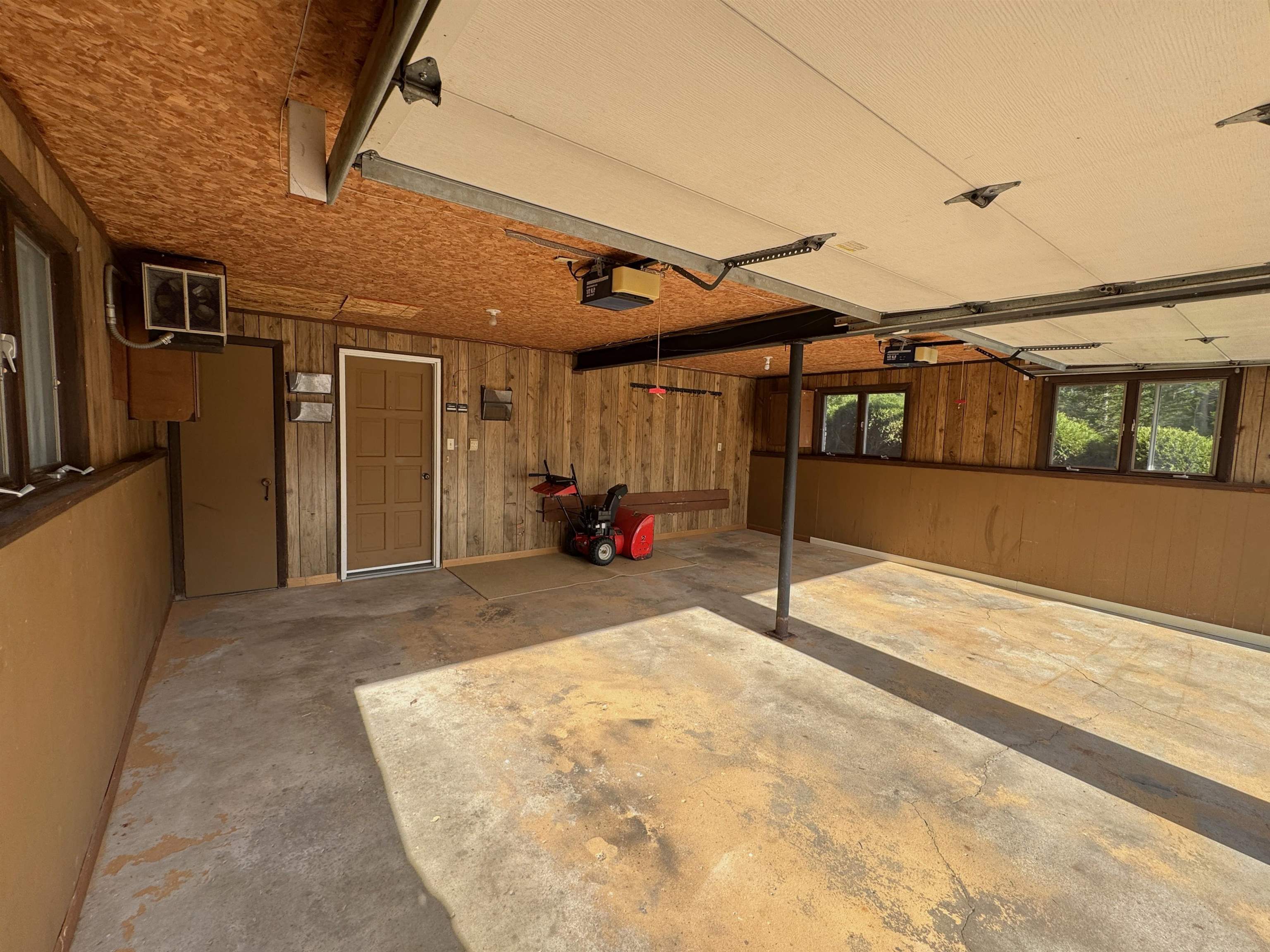 826 EASTVIEW DRIVE, Antigo, Wisconsin 54409, 3 Bedrooms Bedrooms, ,3 BathroomsBathrooms,Residential,For Sale,826 EASTVIEW DRIVE,22502306