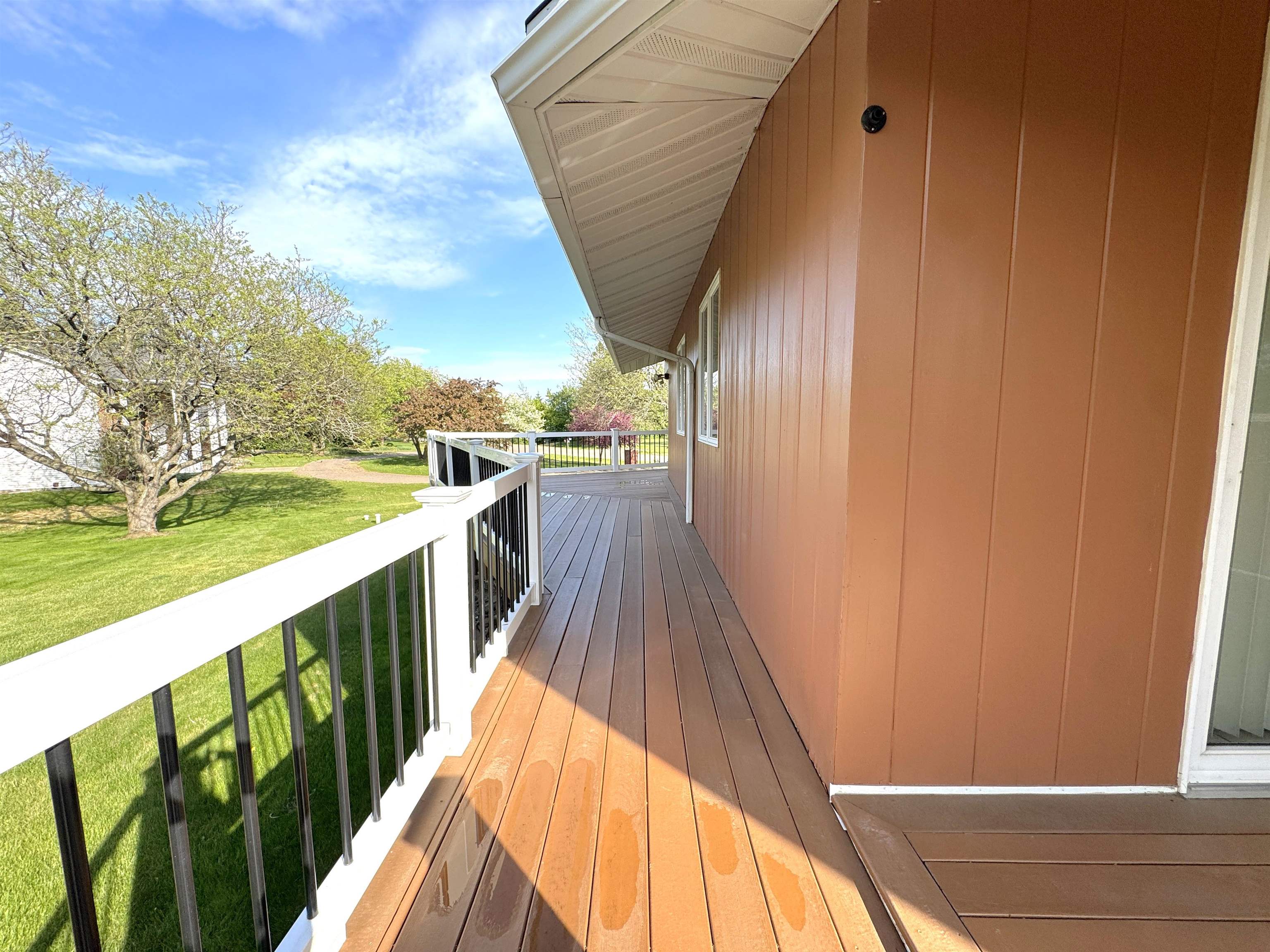826 EASTVIEW DRIVE, Antigo, Wisconsin 54409, 3 Bedrooms Bedrooms, ,3 BathroomsBathrooms,Residential,For Sale,826 EASTVIEW DRIVE,22502306