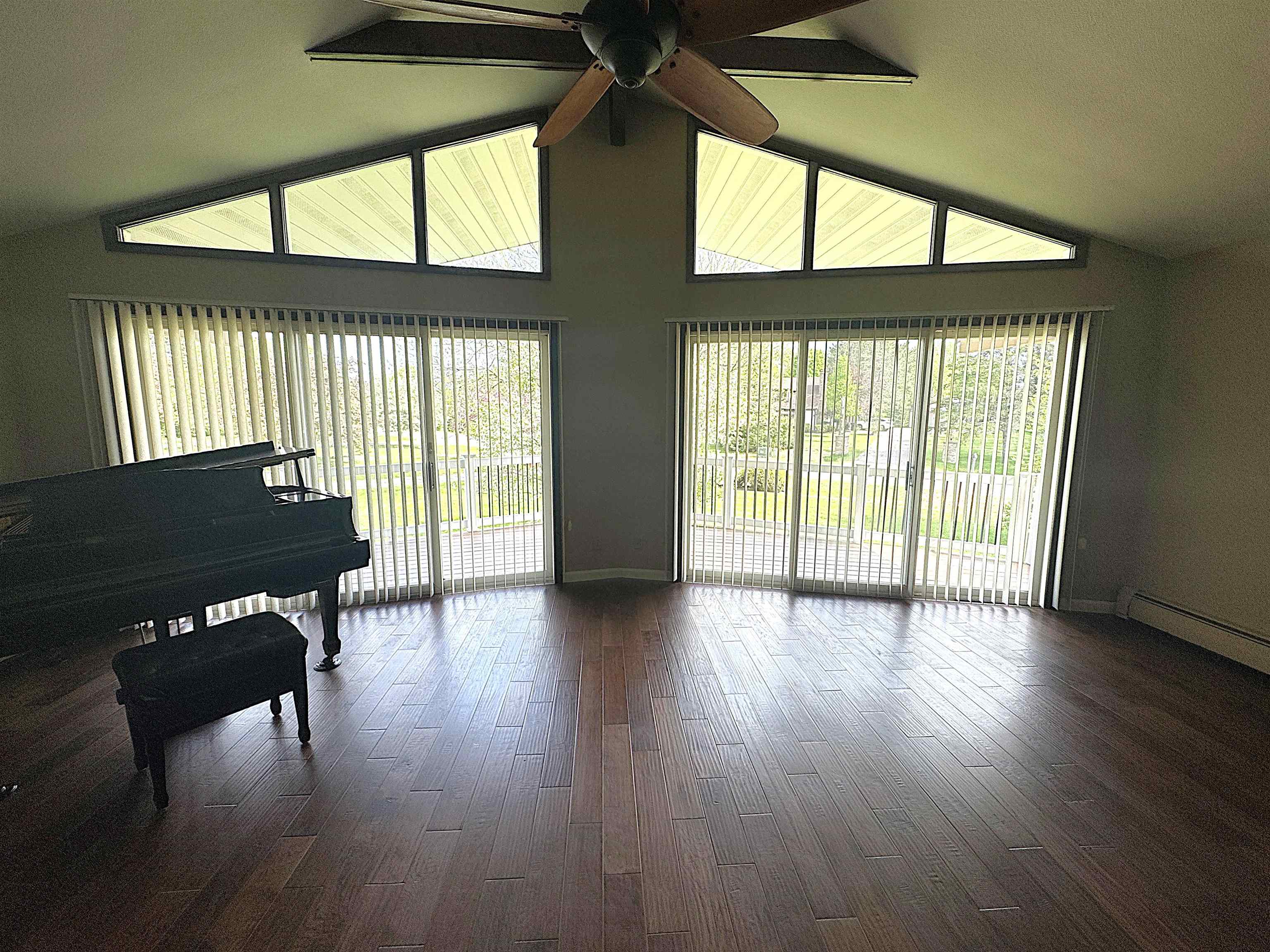 826 EASTVIEW DRIVE, Antigo, Wisconsin 54409, 3 Bedrooms Bedrooms, ,3 BathroomsBathrooms,Residential,For Sale,826 EASTVIEW DRIVE,22502306