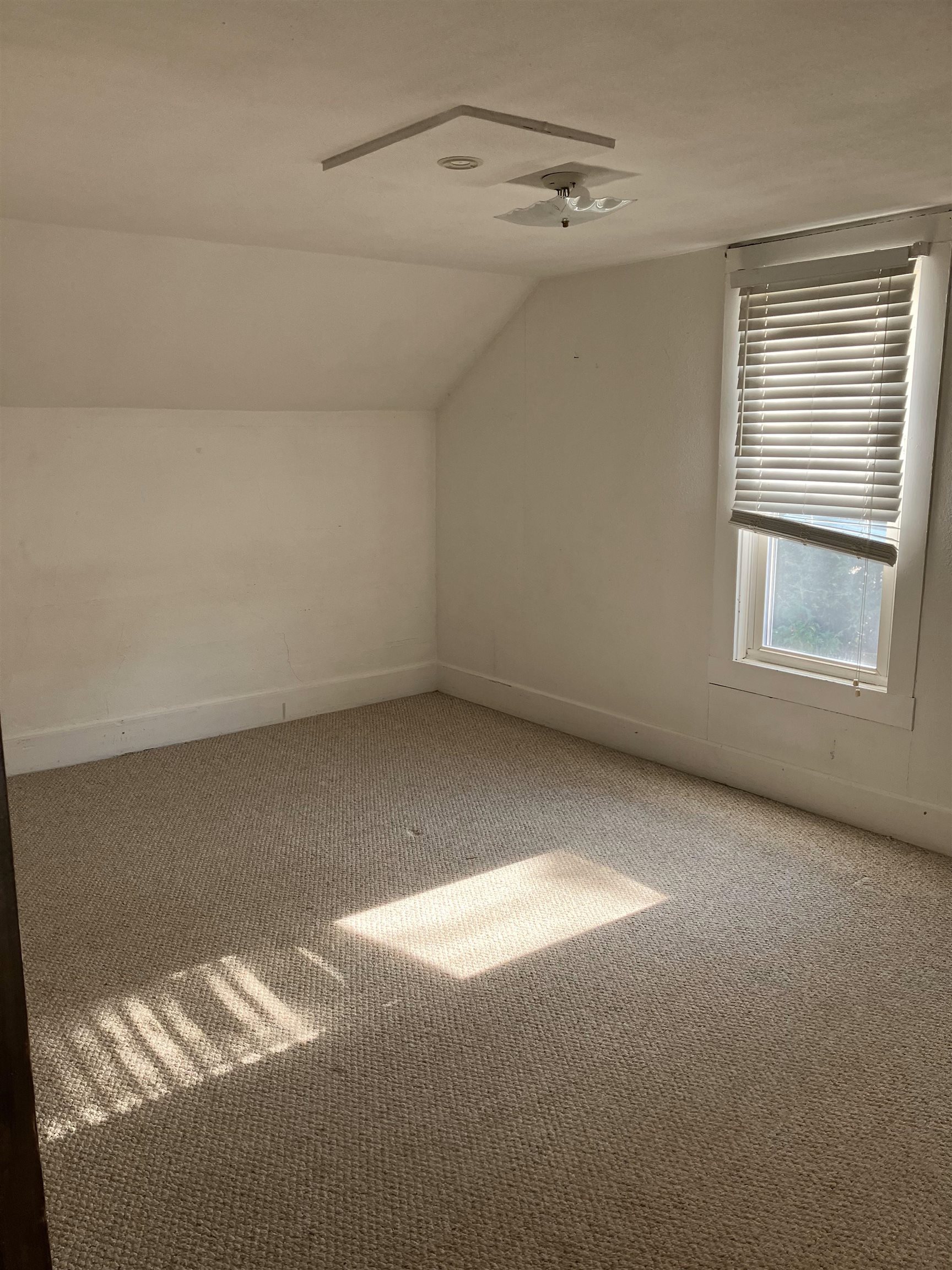 609 MAIN STREET, Marathon, Wisconsin 54448, 2 Bedrooms Bedrooms, ,1 BathroomBathrooms,Multi-family,For Sale,609 MAIN STREET,22502308