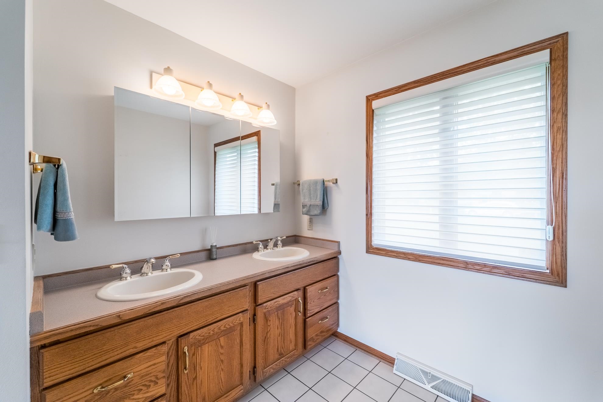 223843 LAKESHORE DRIVE, Wausau, Wisconsin 54401, 3 Bedrooms Bedrooms, ,2 BathroomsBathrooms,Residential,For Sale,223843 LAKESHORE DRIVE,22502309
