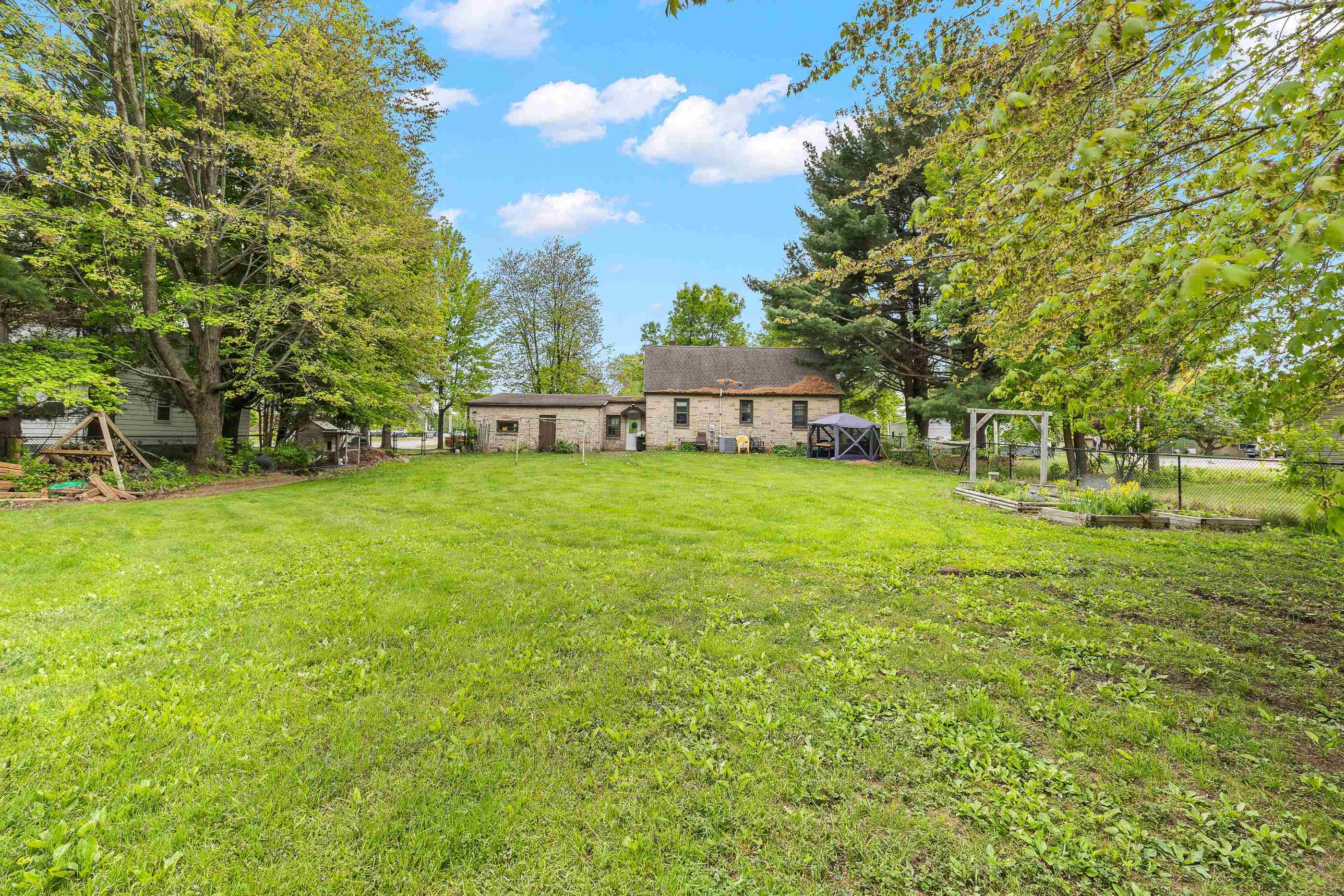 924 NORTH POINT DRIVE, Stevens Point, Wisconsin 54481, 4 Bedrooms Bedrooms, ,1 BathroomBathrooms,Residential,For Sale,924 NORTH POINT DRIVE,22502311