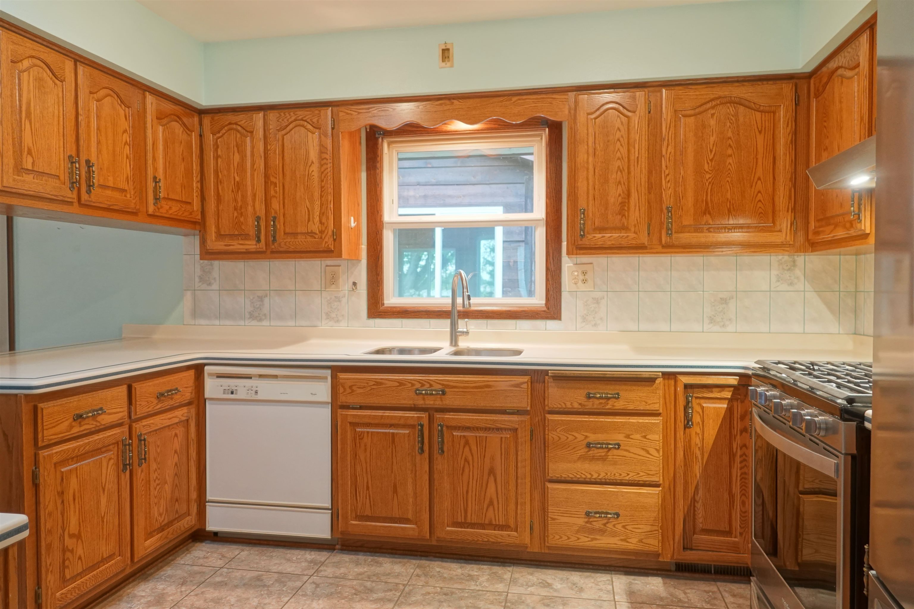602 DOLF STREET, Colby, Wisconsin 54421, 3 Bedrooms Bedrooms, ,2 BathroomsBathrooms,Residential,For Sale,602 DOLF STREET,22502314