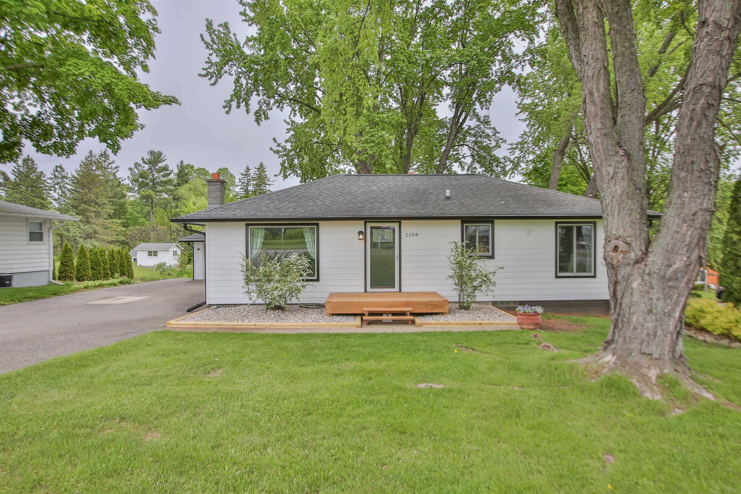 2108 COUNTY ROAD U, Wausau, Wisconsin 54401, 3 Bedrooms Bedrooms, ,2 BathroomsBathrooms,Residential,For Sale,2108 COUNTY ROAD U,22502316