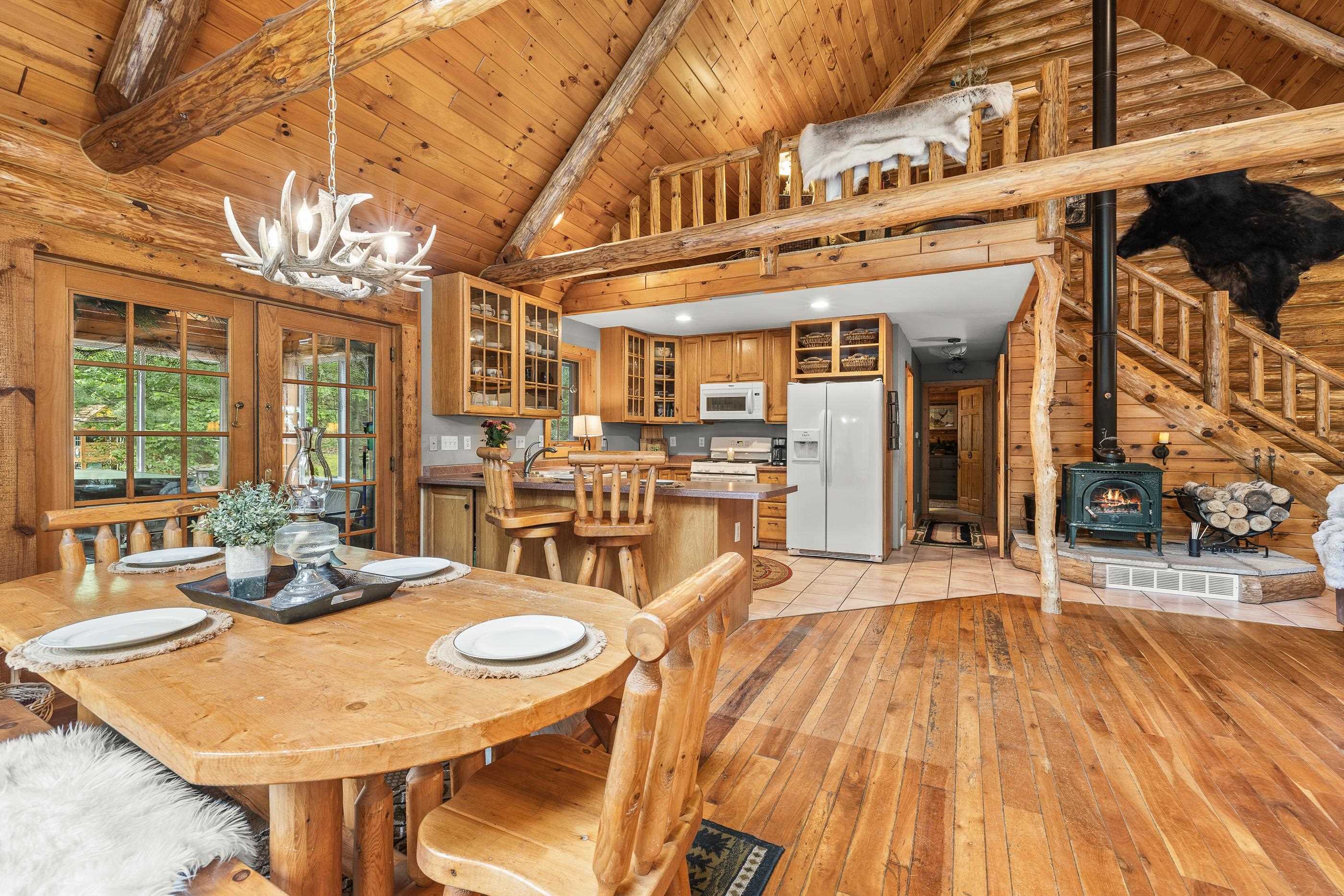 E2190 SPENCER LAKE ROAD, Waupaca, Wisconsin 54981, 3 Bedrooms Bedrooms, ,2 BathroomsBathrooms,Residential,For Sale,E2190 SPENCER LAKE ROAD,22502318