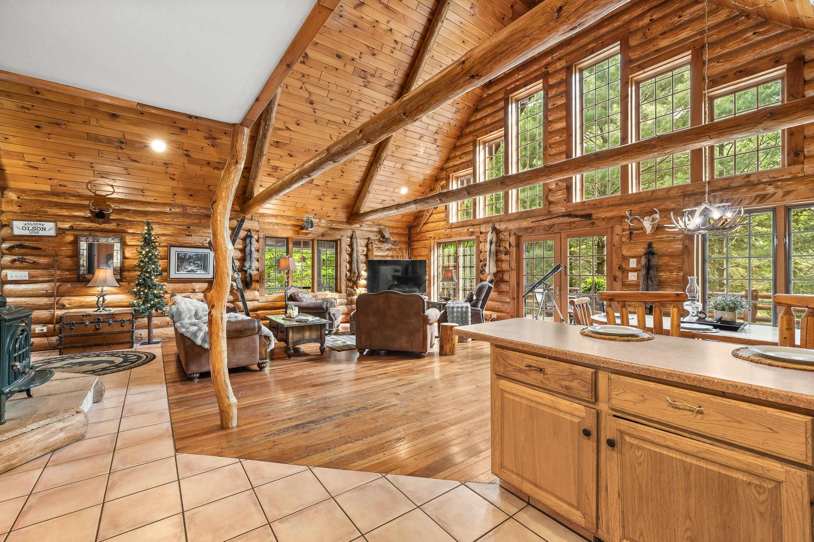 E2190 SPENCER LAKE ROAD, Waupaca, Wisconsin 54981, 3 Bedrooms Bedrooms, ,2 BathroomsBathrooms,Residential,For Sale,E2190 SPENCER LAKE ROAD,22502318