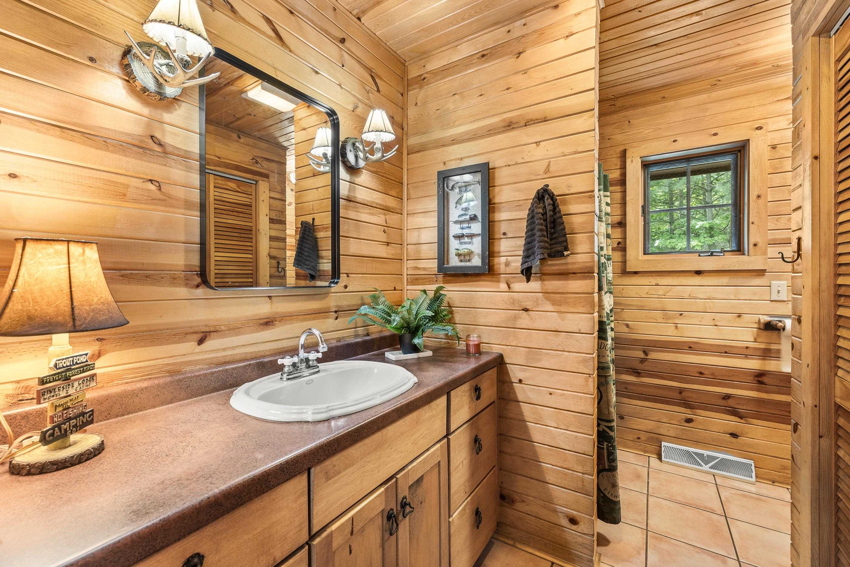 E2190 SPENCER LAKE ROAD, Waupaca, Wisconsin 54981, 3 Bedrooms Bedrooms, ,2 BathroomsBathrooms,Residential,For Sale,E2190 SPENCER LAKE ROAD,22502318