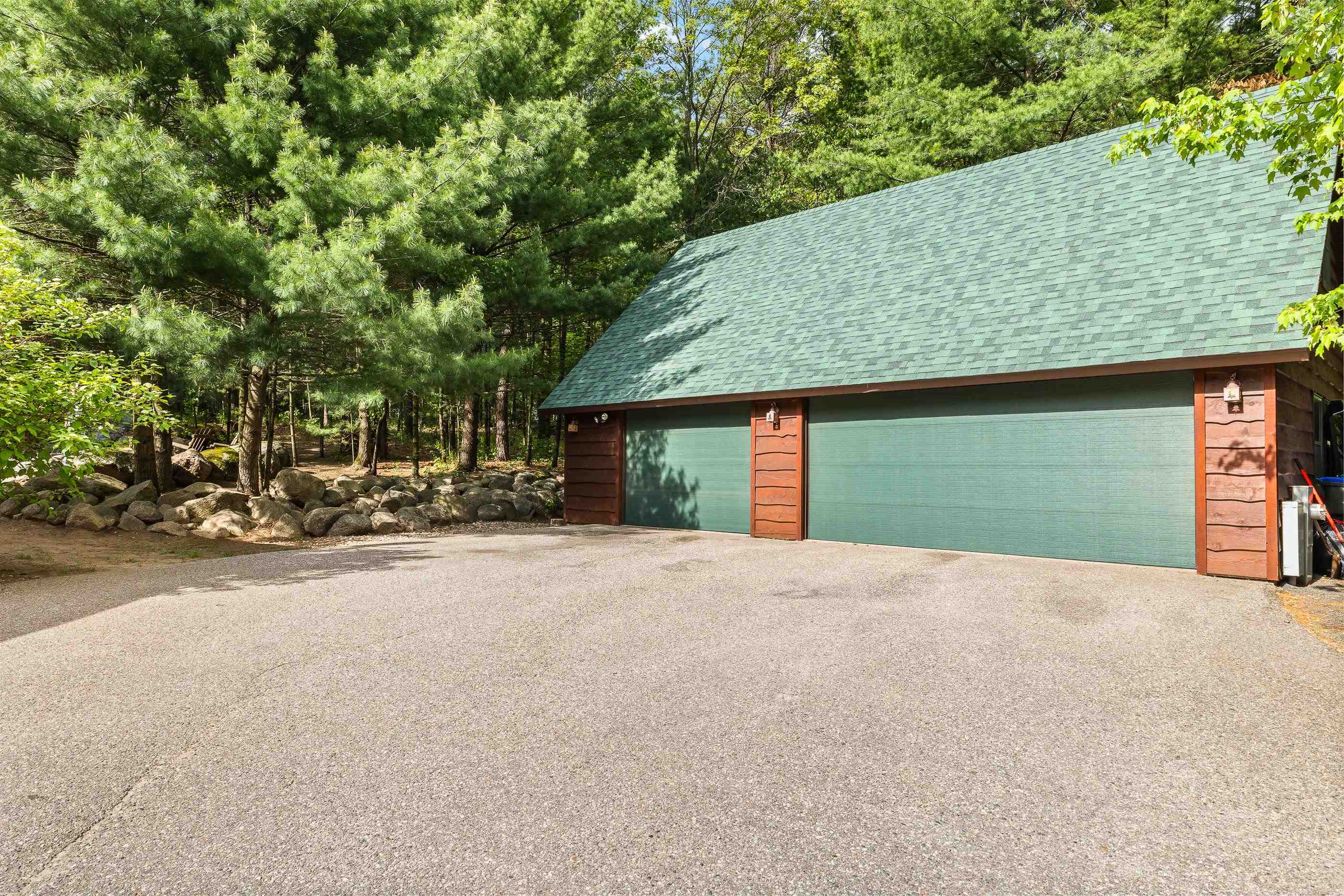E2190 SPENCER LAKE ROAD, Waupaca, Wisconsin 54981, 3 Bedrooms Bedrooms, ,2 BathroomsBathrooms,Residential,For Sale,E2190 SPENCER LAKE ROAD,22502318