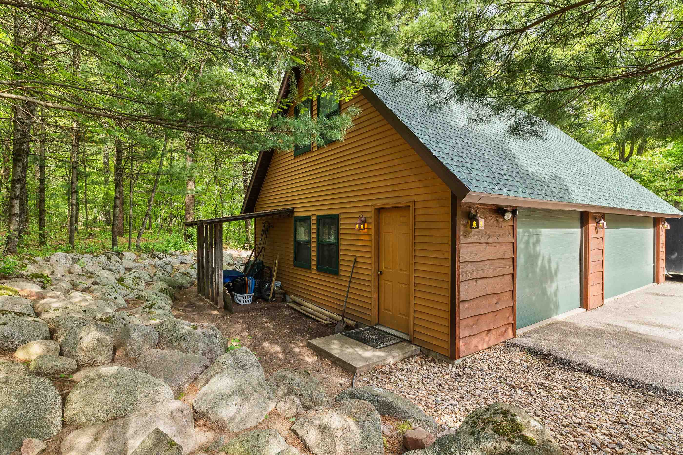 E2190 SPENCER LAKE ROAD, Waupaca, Wisconsin 54981, 3 Bedrooms Bedrooms, ,2 BathroomsBathrooms,Residential,For Sale,E2190 SPENCER LAKE ROAD,22502318