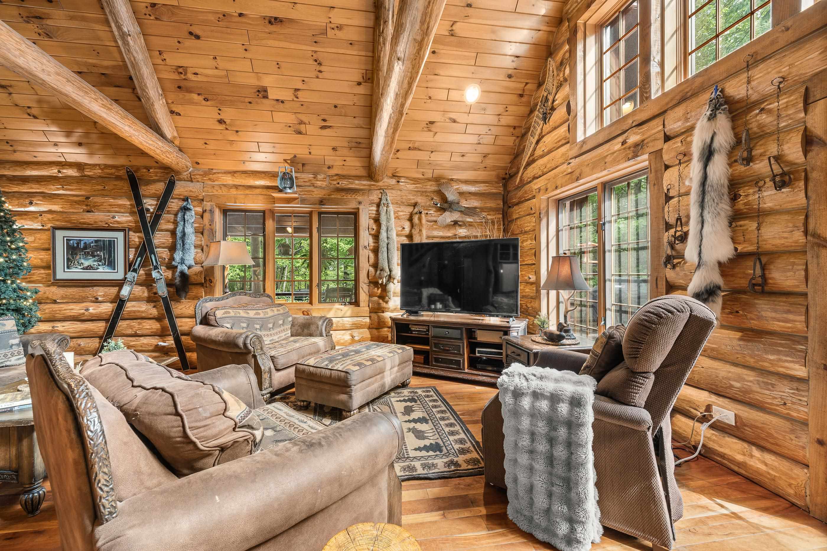 E2190 SPENCER LAKE ROAD, Waupaca, Wisconsin 54981, 3 Bedrooms Bedrooms, ,2 BathroomsBathrooms,Residential,For Sale,E2190 SPENCER LAKE ROAD,22502318