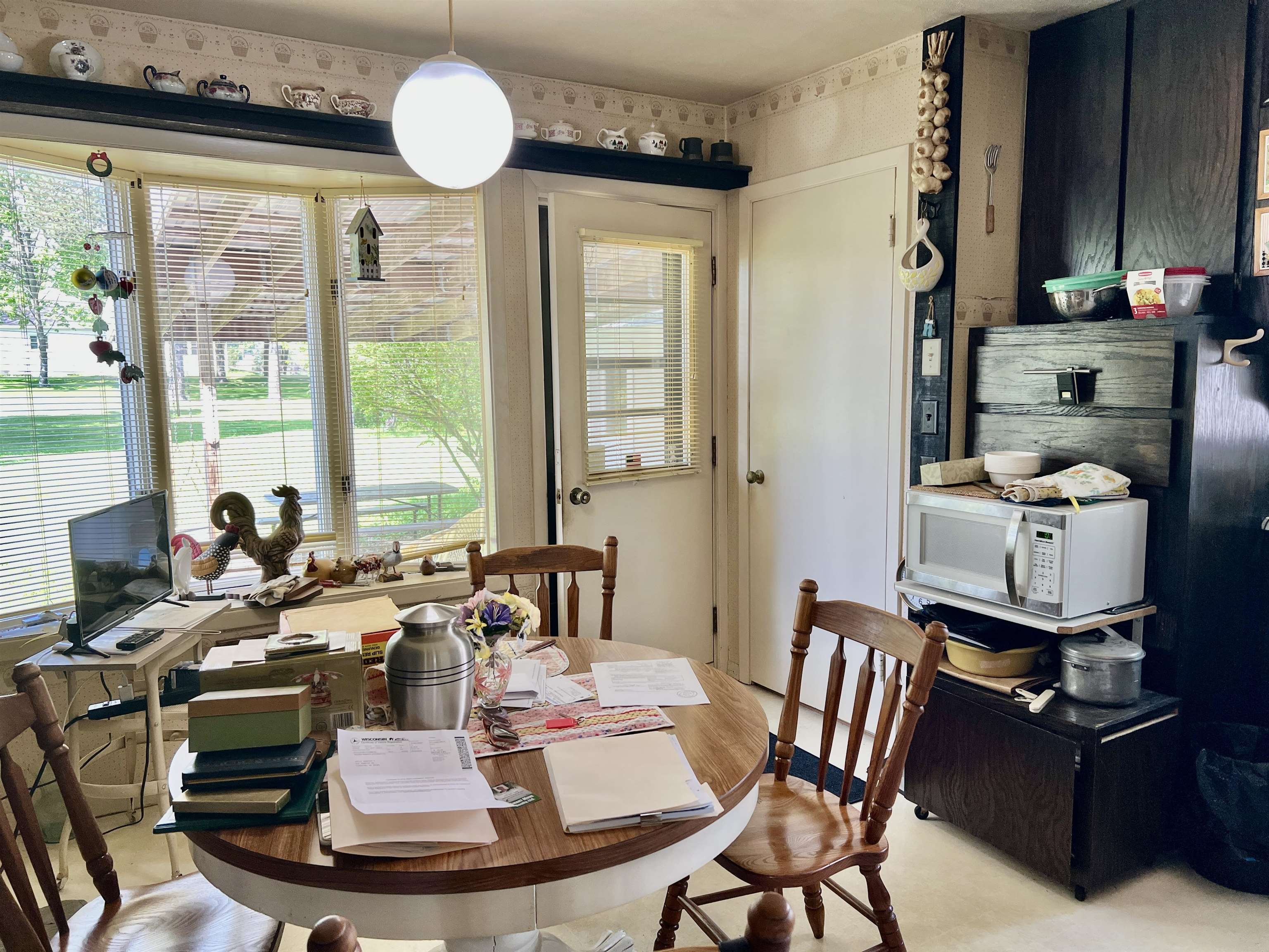 314 SUNRISE ROAD, Tigerton, Wisconsin 54486, 3 Bedrooms Bedrooms, ,1 BathroomBathrooms,Residential,For Sale,314 SUNRISE ROAD,22502325
