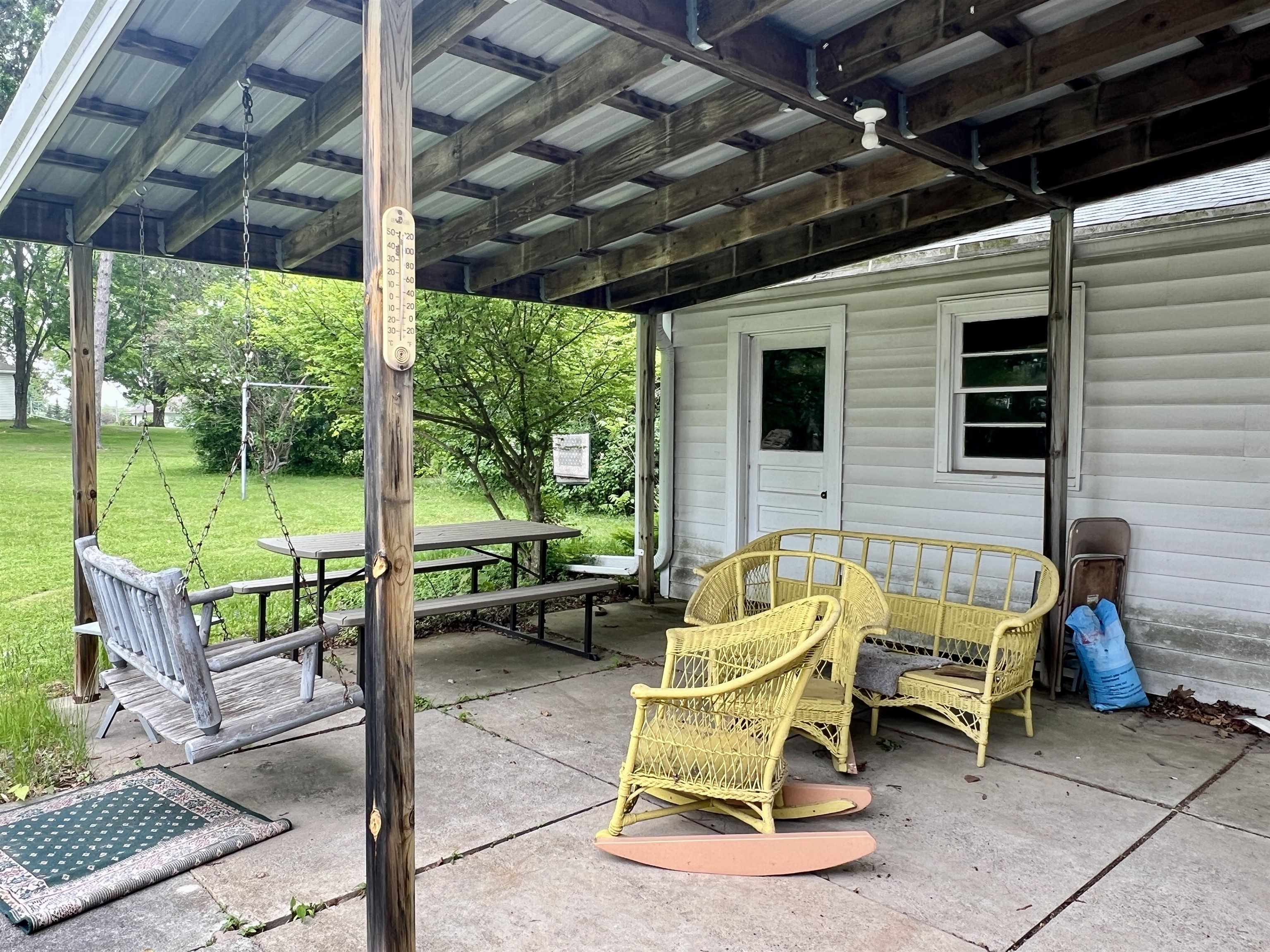 314 SUNRISE ROAD, Tigerton, Wisconsin 54486, 3 Bedrooms Bedrooms, ,1 BathroomBathrooms,Residential,For Sale,314 SUNRISE ROAD,22502325