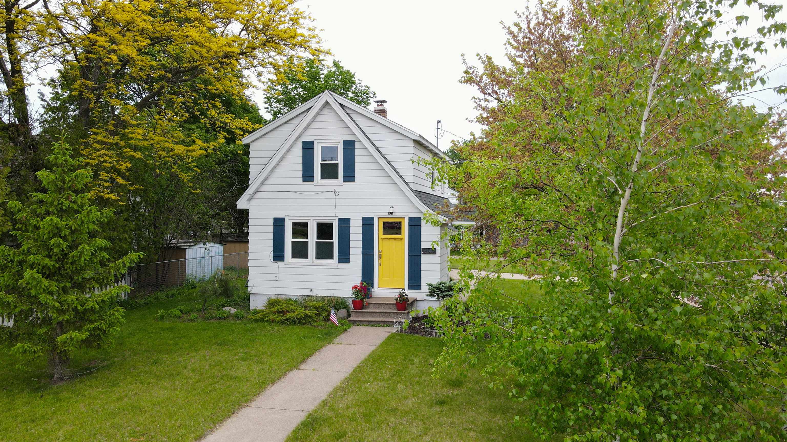 841 4TH STREET SOUTH, Wisconsin Rapids, Wisconsin 54494, 2 Bedrooms Bedrooms, ,1 BathroomBathrooms,Residential,For Sale,841 4TH STREET SOUTH,22502328