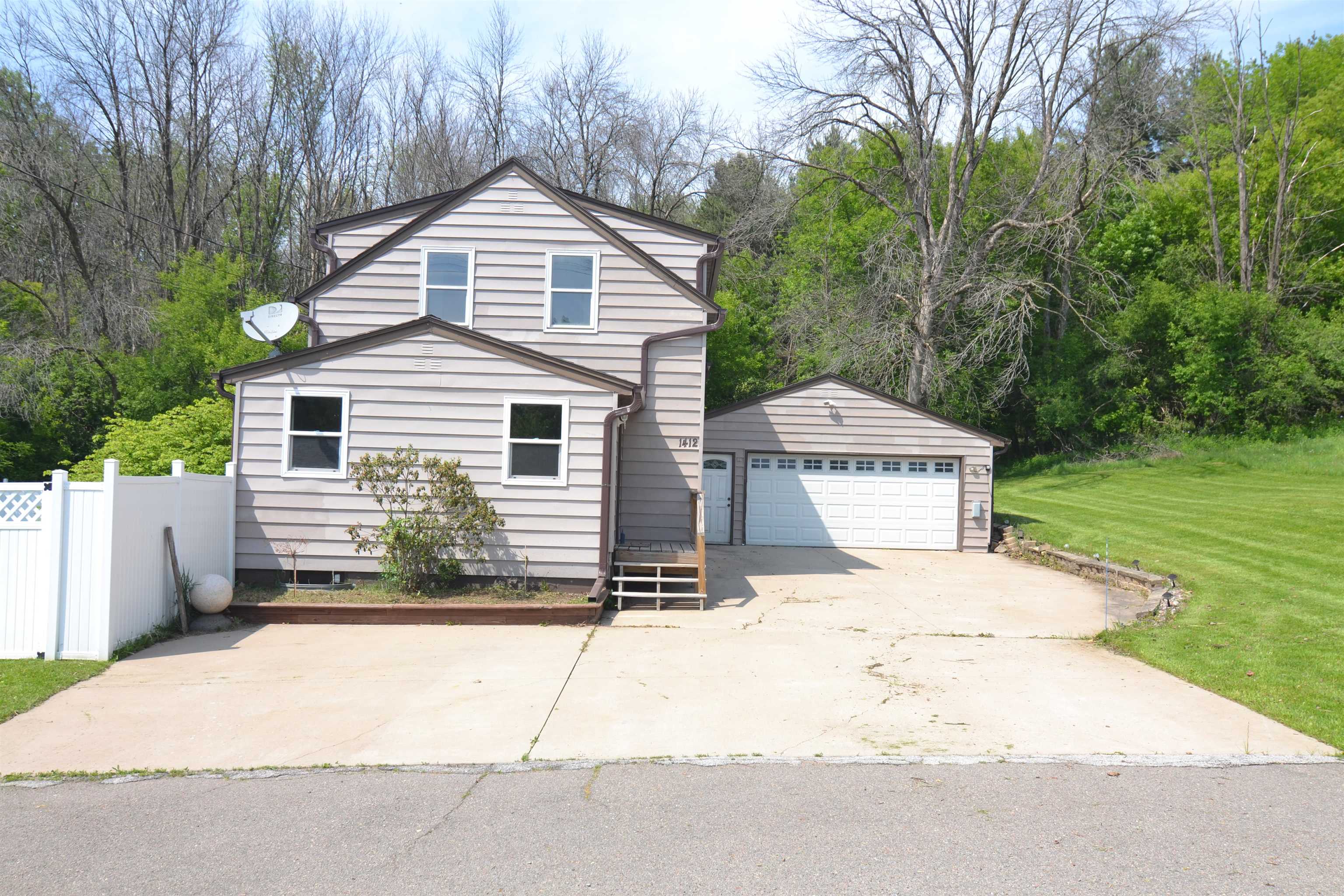 1412 SWANEE AVENUE, Wausau, Wisconsin 54403, 3 Bedrooms Bedrooms, ,2 BathroomsBathrooms,Residential,For Sale,1412 SWANEE AVENUE,22502332