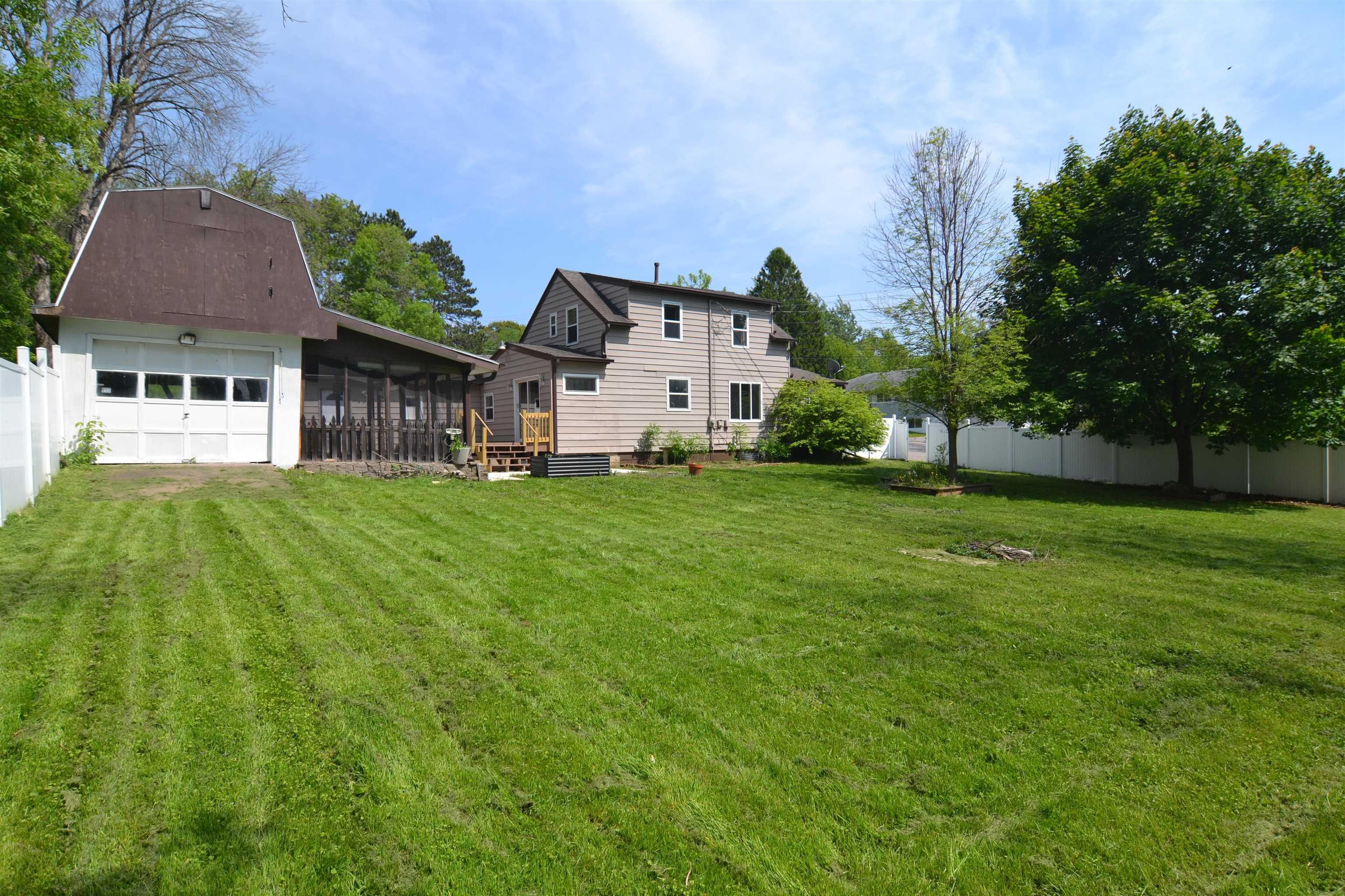 1412 SWANEE AVENUE, Wausau, Wisconsin 54403, 3 Bedrooms Bedrooms, ,2 BathroomsBathrooms,Residential,For Sale,1412 SWANEE AVENUE,22502332