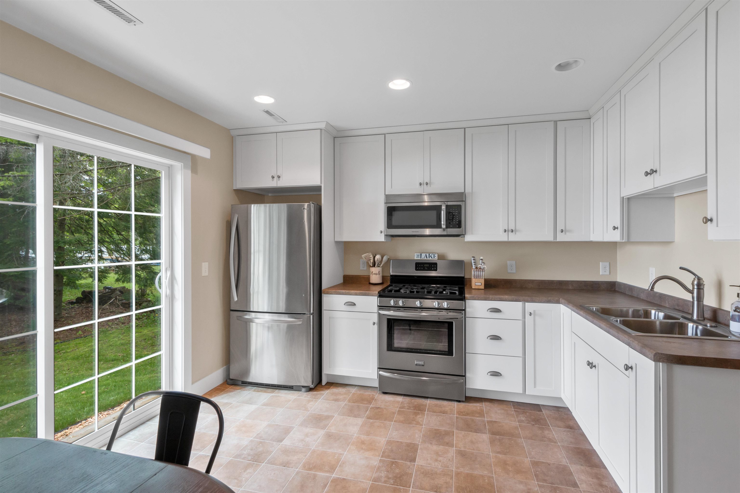 3155 W LAKE HELEN DRIVE, Rosholt, Wisconsin 54473, 2 Bedrooms Bedrooms, ,1 BathroomBathrooms,Residential,For Sale,3155 W LAKE HELEN DRIVE,22502333