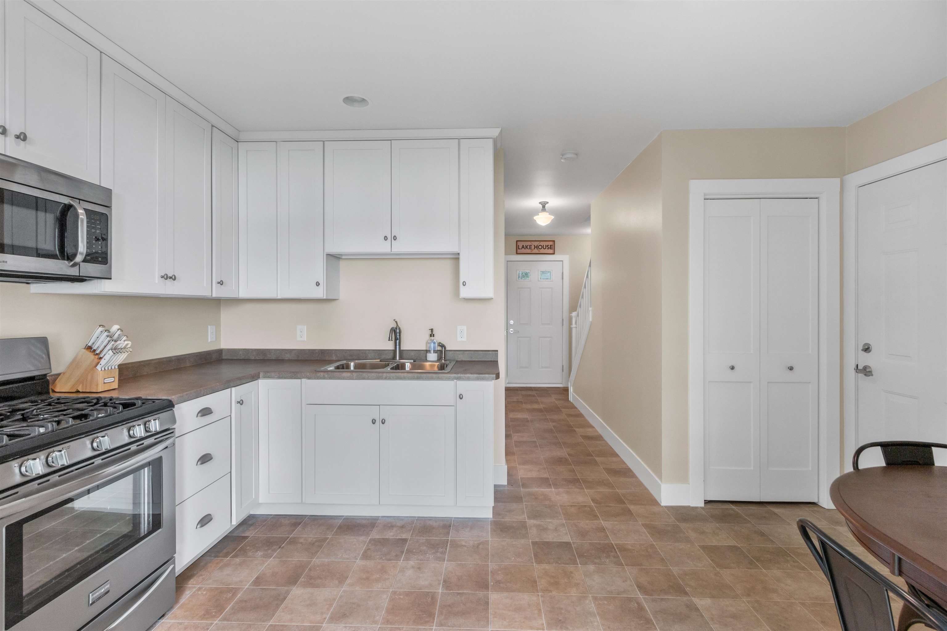 3155 W LAKE HELEN DRIVE, Rosholt, Wisconsin 54473, 2 Bedrooms Bedrooms, ,1 BathroomBathrooms,Residential,For Sale,3155 W LAKE HELEN DRIVE,22502333