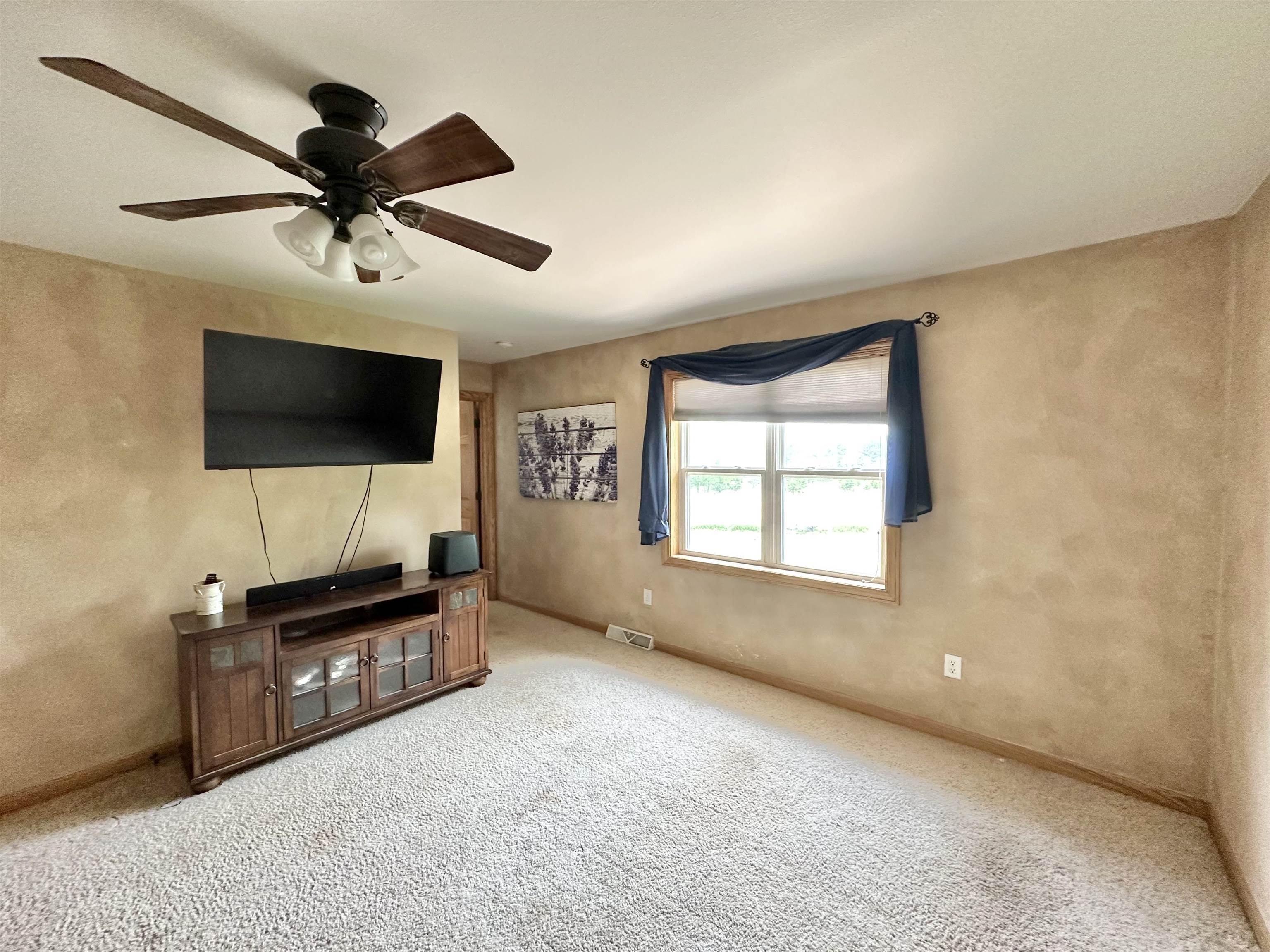 233615 HIGHPOINT ROAD, Ringle, Wisconsin 54471, 3 Bedrooms Bedrooms, ,3 BathroomsBathrooms,Residential,For Sale,233615 HIGHPOINT ROAD,22502334
