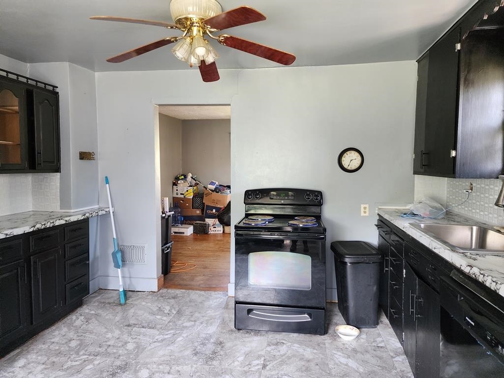 323 SPAULDING STREET, Tigerton, Wisconsin 54486, 3 Bedrooms Bedrooms, ,1 BathroomBathrooms,Residential,For Sale,323 SPAULDING STREET,22502336
