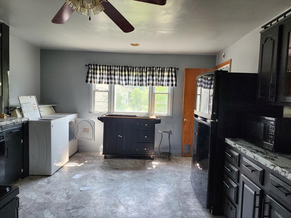 323 SPAULDING STREET, Tigerton, Wisconsin 54486, 3 Bedrooms Bedrooms, ,1 BathroomBathrooms,Residential,For Sale,323 SPAULDING STREET,22502336