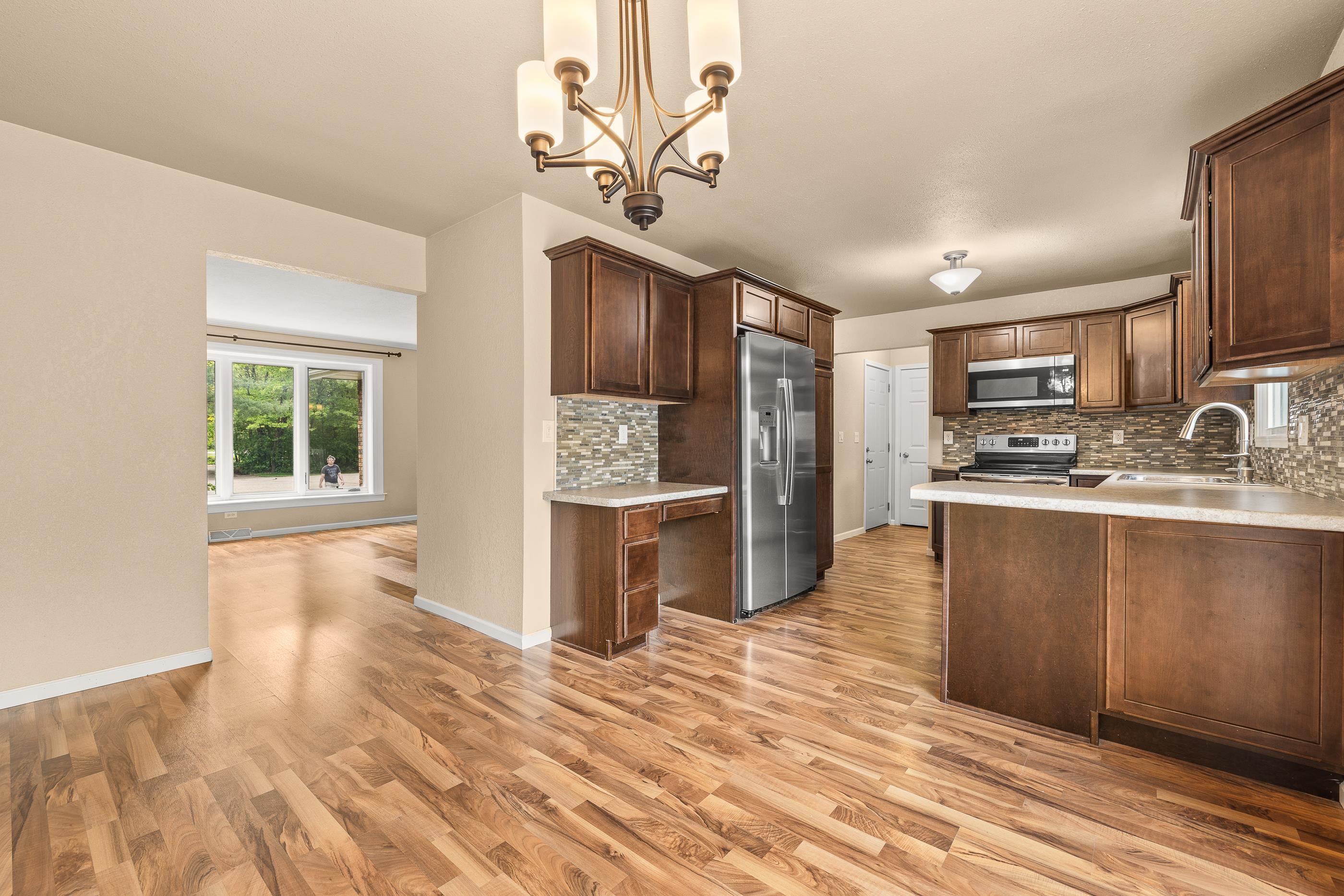 1940 EASLAN DRIVE, Plover, Wisconsin 54467, 4 Bedrooms Bedrooms, ,3 BathroomsBathrooms,Residential,For Sale,1940 EASLAN DRIVE,22502338