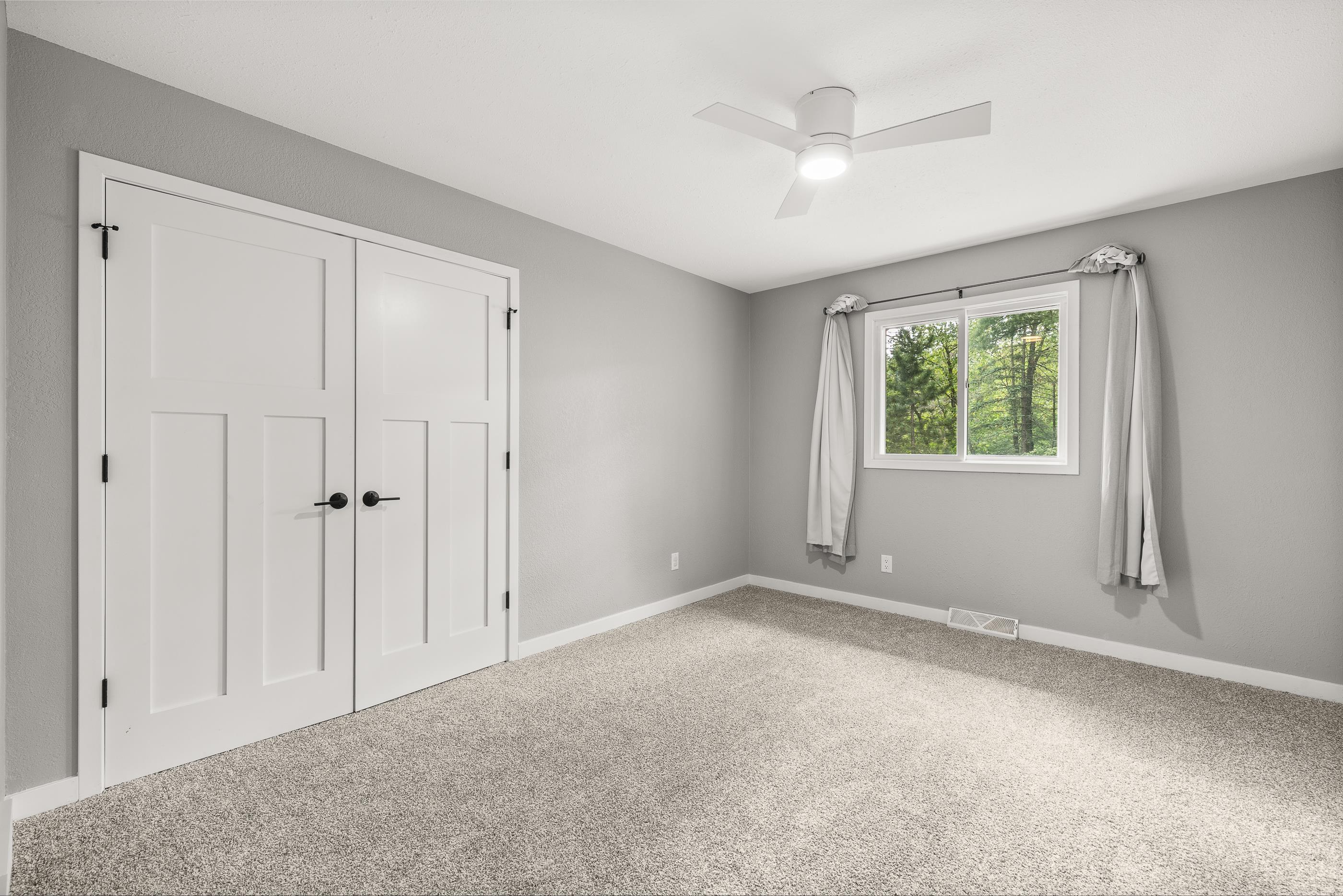 1940 EASLAN DRIVE, Plover, Wisconsin 54467, 4 Bedrooms Bedrooms, ,3 BathroomsBathrooms,Residential,For Sale,1940 EASLAN DRIVE,22502338