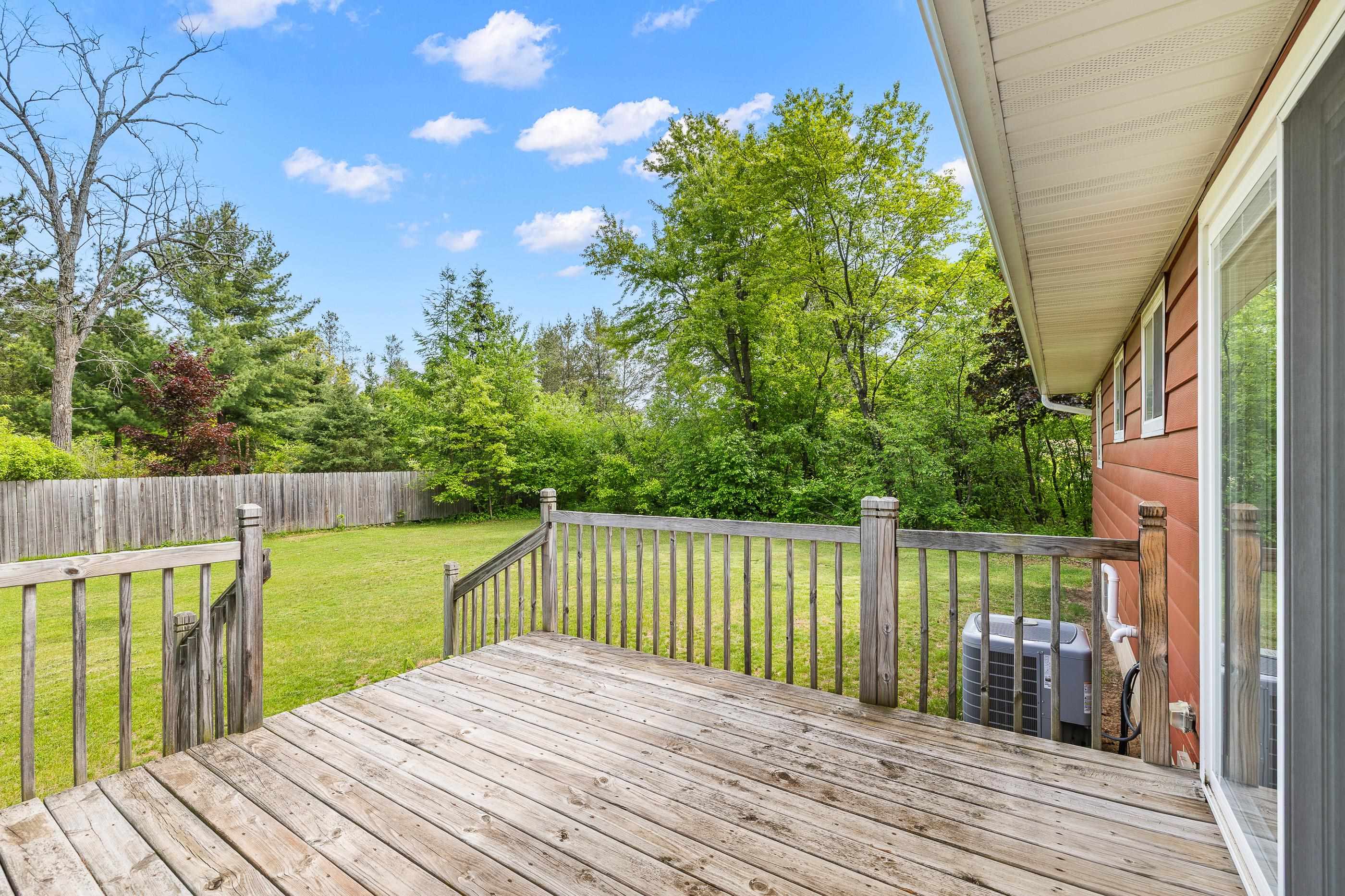 1940 EASLAN DRIVE, Plover, Wisconsin 54467, 4 Bedrooms Bedrooms, ,3 BathroomsBathrooms,Residential,For Sale,1940 EASLAN DRIVE,22502338