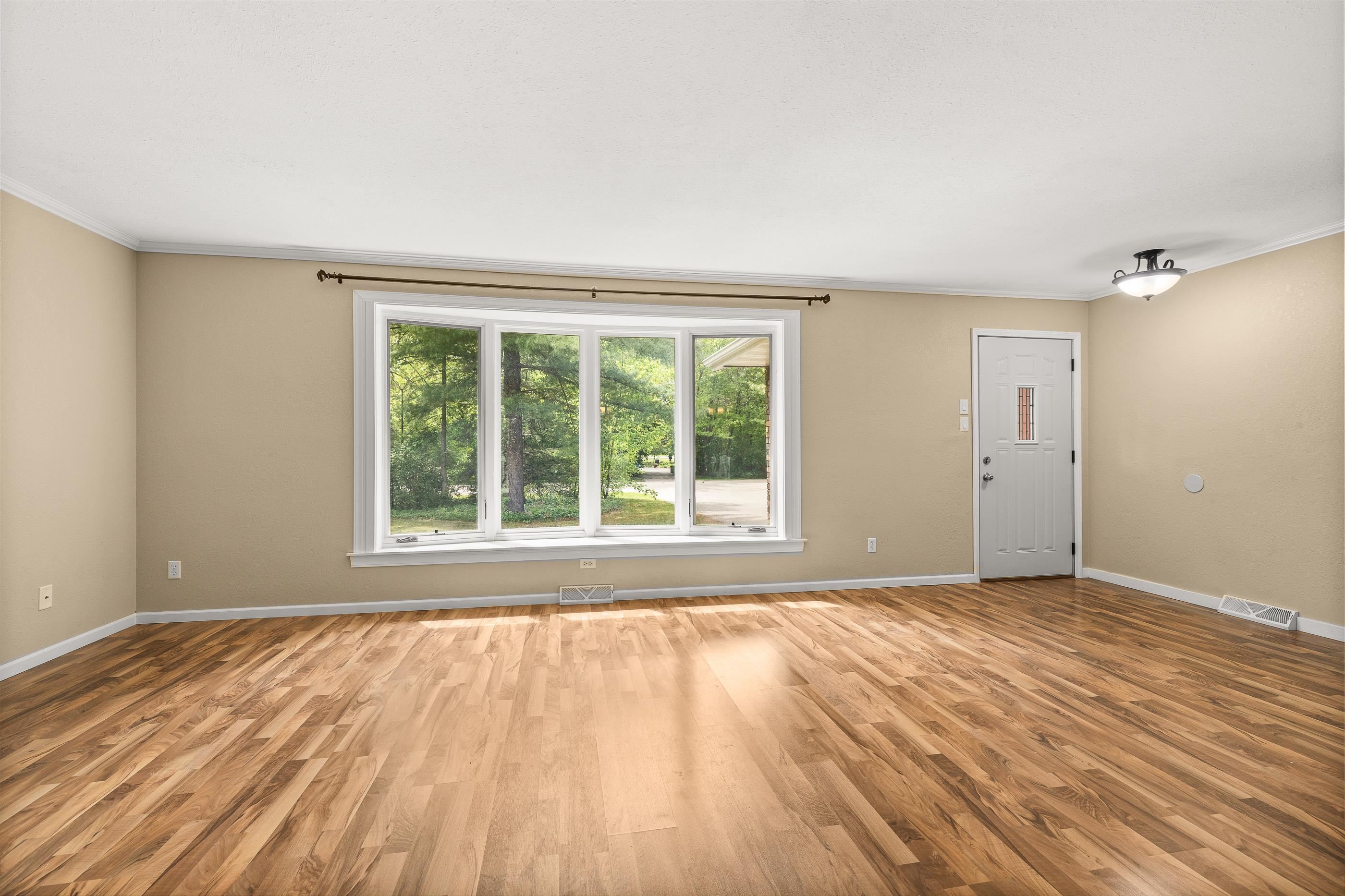 1940 EASLAN DRIVE, Plover, Wisconsin 54467, 4 Bedrooms Bedrooms, ,3 BathroomsBathrooms,Residential,For Sale,1940 EASLAN DRIVE,22502338
