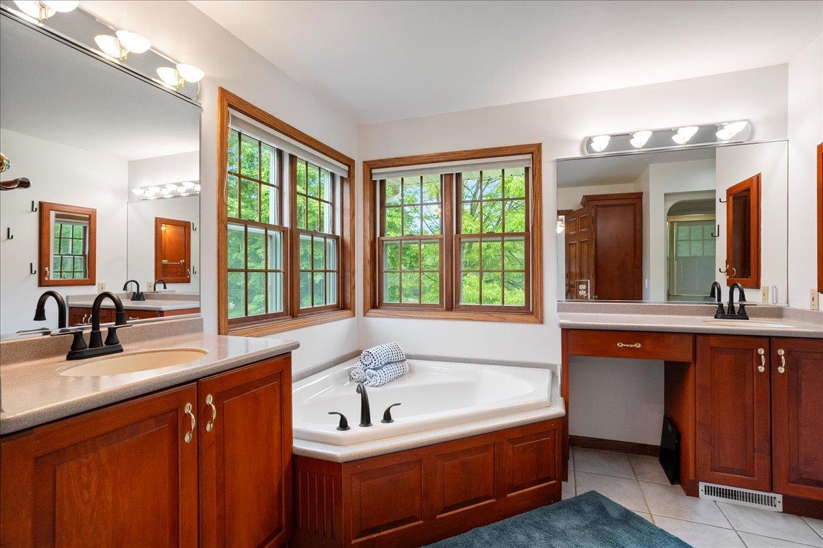 111877 OLD SUGARBUSH LANE, Marshfield, Wisconsin 54449, 4 Bedrooms Bedrooms, ,3 BathroomsBathrooms,Residential,For Sale,111877 OLD SUGARBUSH LANE,22502341