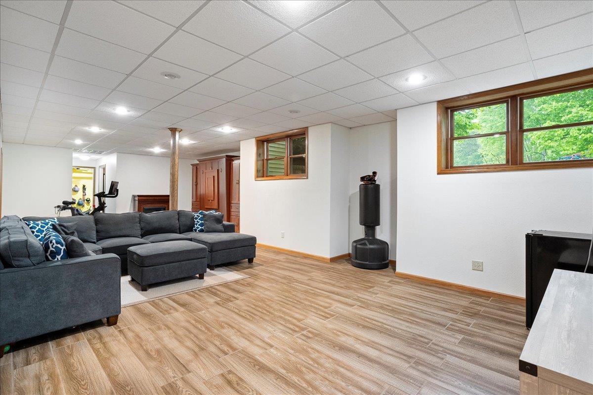 111877 OLD SUGARBUSH LANE, Marshfield, Wisconsin 54449, 4 Bedrooms Bedrooms, ,3 BathroomsBathrooms,Residential,For Sale,111877 OLD SUGARBUSH LANE,22502341