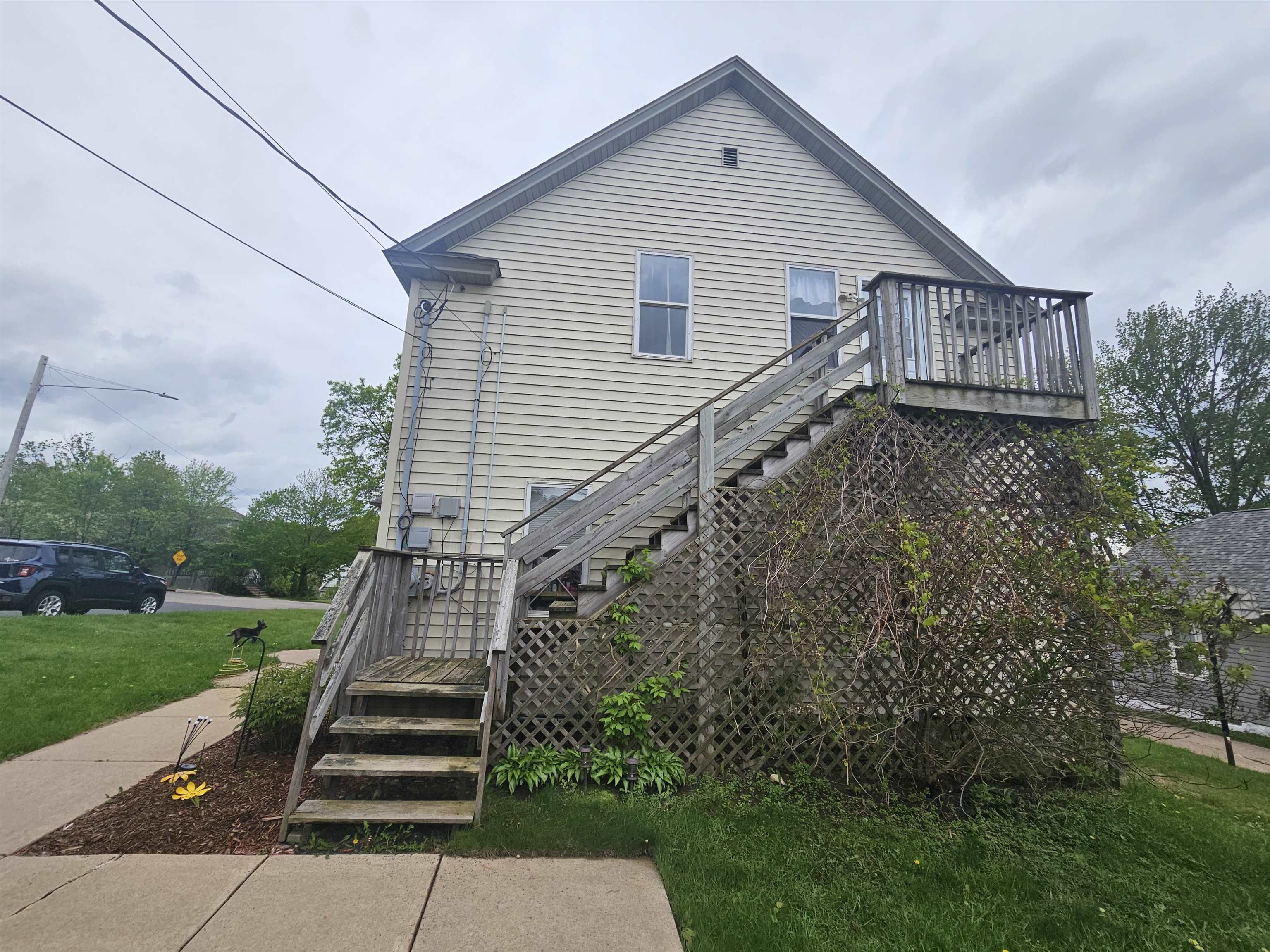 830 CHICAGO AVENUE, Wausau, Wisconsin 54403, 2 Bedrooms Bedrooms, ,1 BathroomBathrooms,Multi-family,For Sale,830 CHICAGO AVENUE,22502342