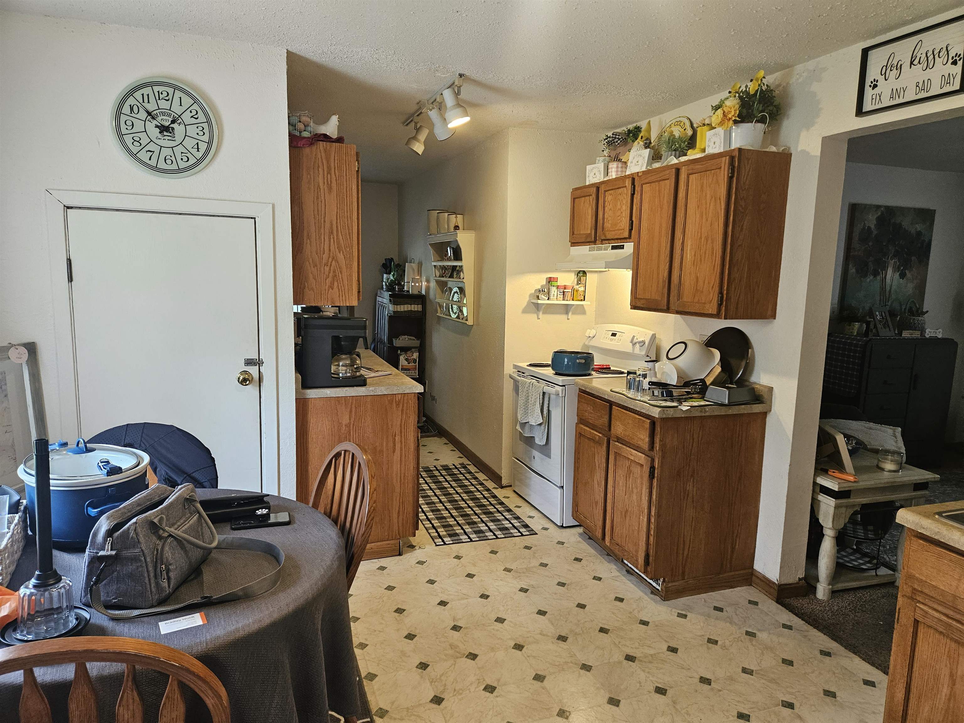 830 CHICAGO AVENUE, Wausau, Wisconsin 54403, 2 Bedrooms Bedrooms, ,1 BathroomBathrooms,Multi-family,For Sale,830 CHICAGO AVENUE,22502342