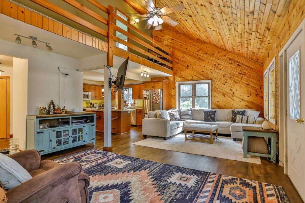 109074 STATE HIGHWAY 29, Abbotsford, Wisconsin 54405, 3 Bedrooms Bedrooms, ,2 BathroomsBathrooms,Residential,For Sale,109074 STATE HIGHWAY 29,22502350