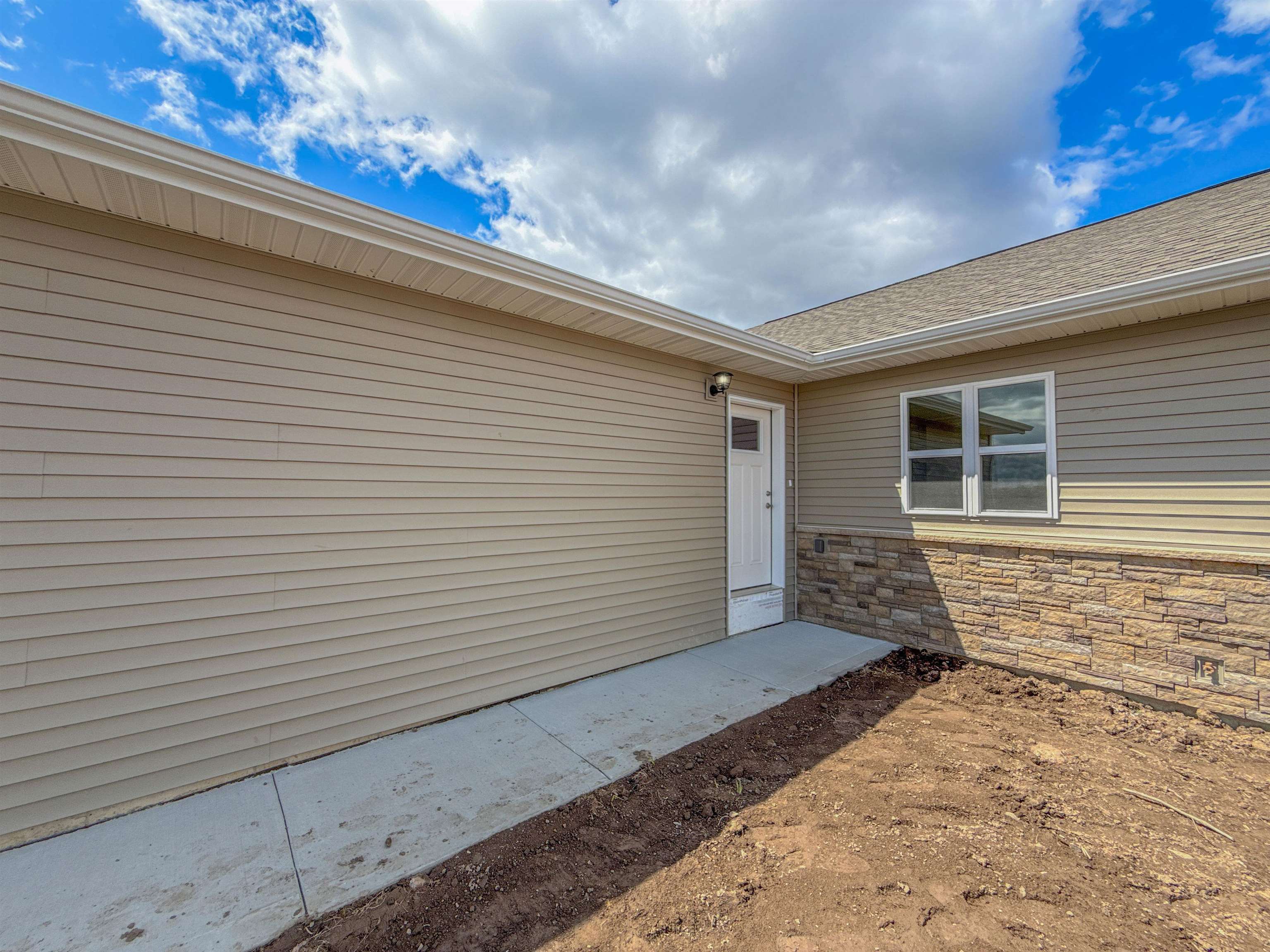 2100 S IRONWOOD AVENUE, Marshfield, Wisconsin 54449, 2 Bedrooms Bedrooms, ,1 BathroomBathrooms,Residential,For Sale,2100 S IRONWOOD AVENUE,22502353