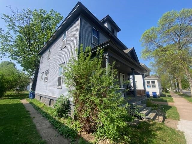 315 HUMBOLT AVENUE, Wausau, Wisconsin 54403, 2 Bedrooms Bedrooms, 4 Rooms Rooms,1 BathroomBathrooms,Multi-family,For Sale,315 HUMBOLT AVENUE,22502354