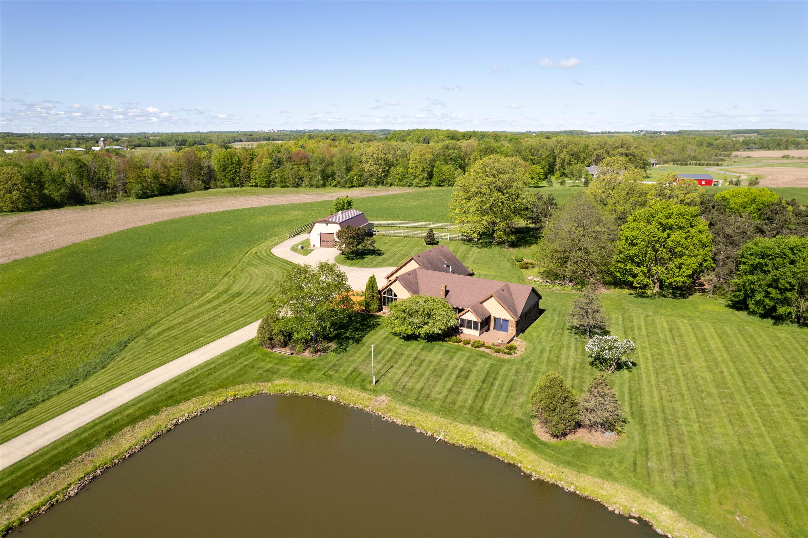202602 COUNTY ROAD T, Marshfield, Wisconsin 54449, 3 Bedrooms Bedrooms, ,3 BathroomsBathrooms,Residential,For Sale,202602 COUNTY ROAD T,22502358