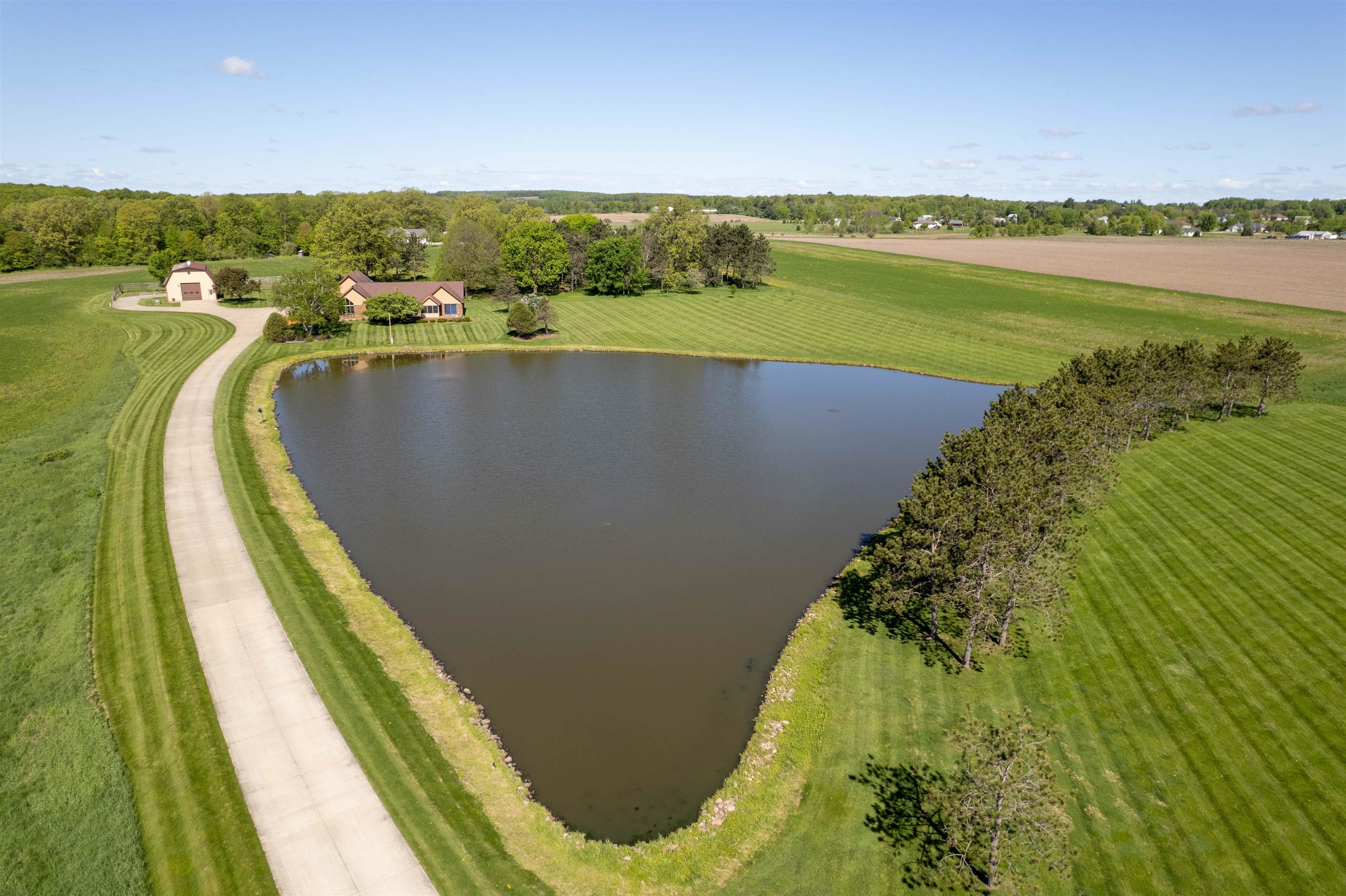 202602 COUNTY ROAD T, Marshfield, Wisconsin 54449, 3 Bedrooms Bedrooms, ,3 BathroomsBathrooms,Residential,For Sale,202602 COUNTY ROAD T,22502358