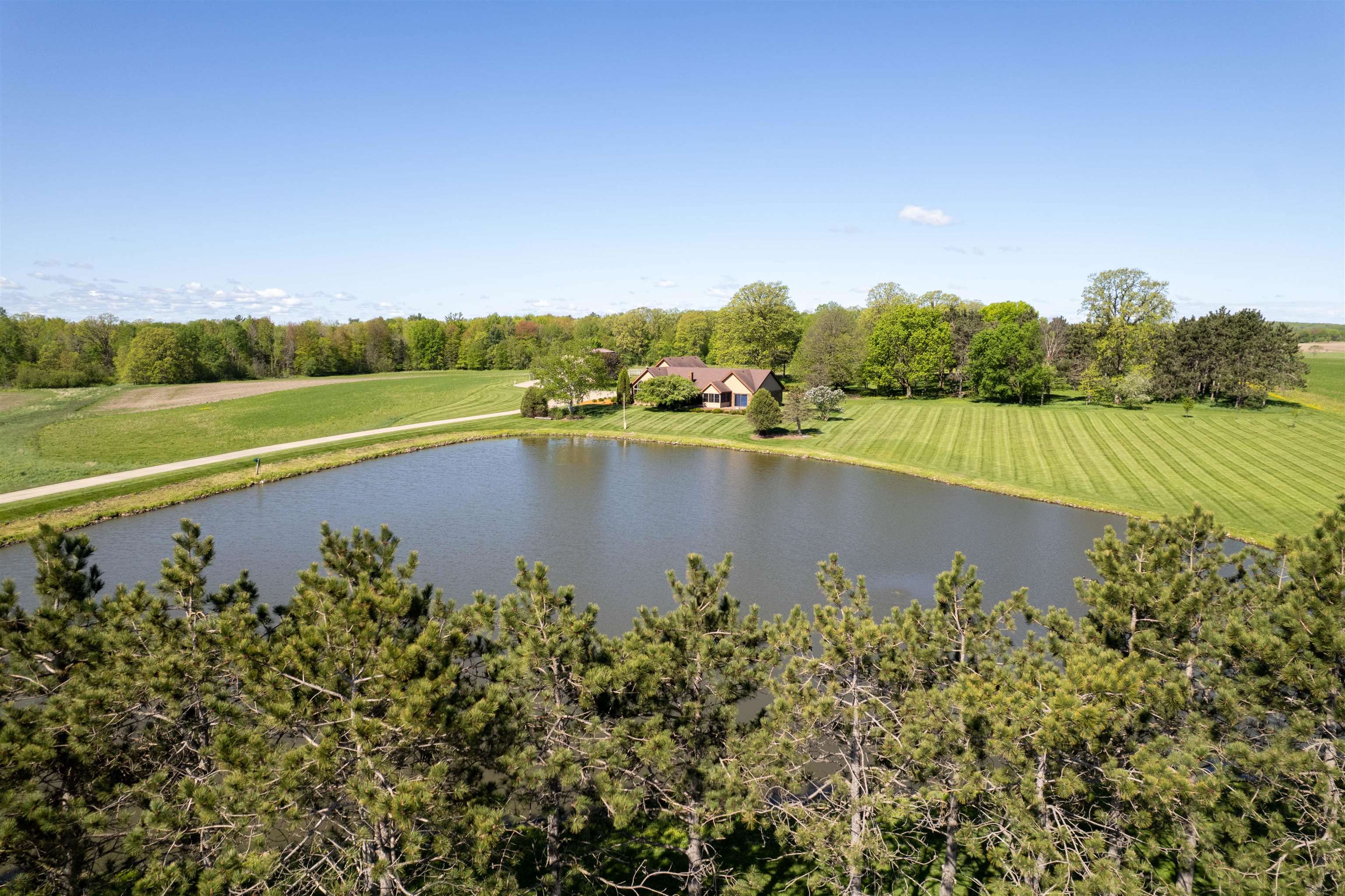 202602 COUNTY ROAD T, Marshfield, Wisconsin 54449, 3 Bedrooms Bedrooms, ,3 BathroomsBathrooms,Residential,For Sale,202602 COUNTY ROAD T,22502358