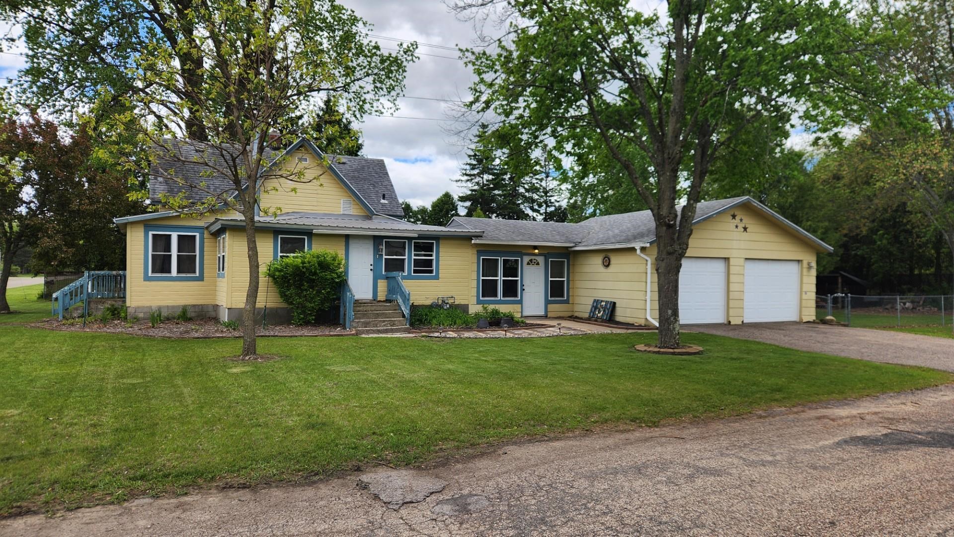 201 GRAND STREET, Friendship, Wisconsin 53934, 3 Bedrooms Bedrooms, ,2 BathroomsBathrooms,Residential,For Sale,201 GRAND STREET,22502363
