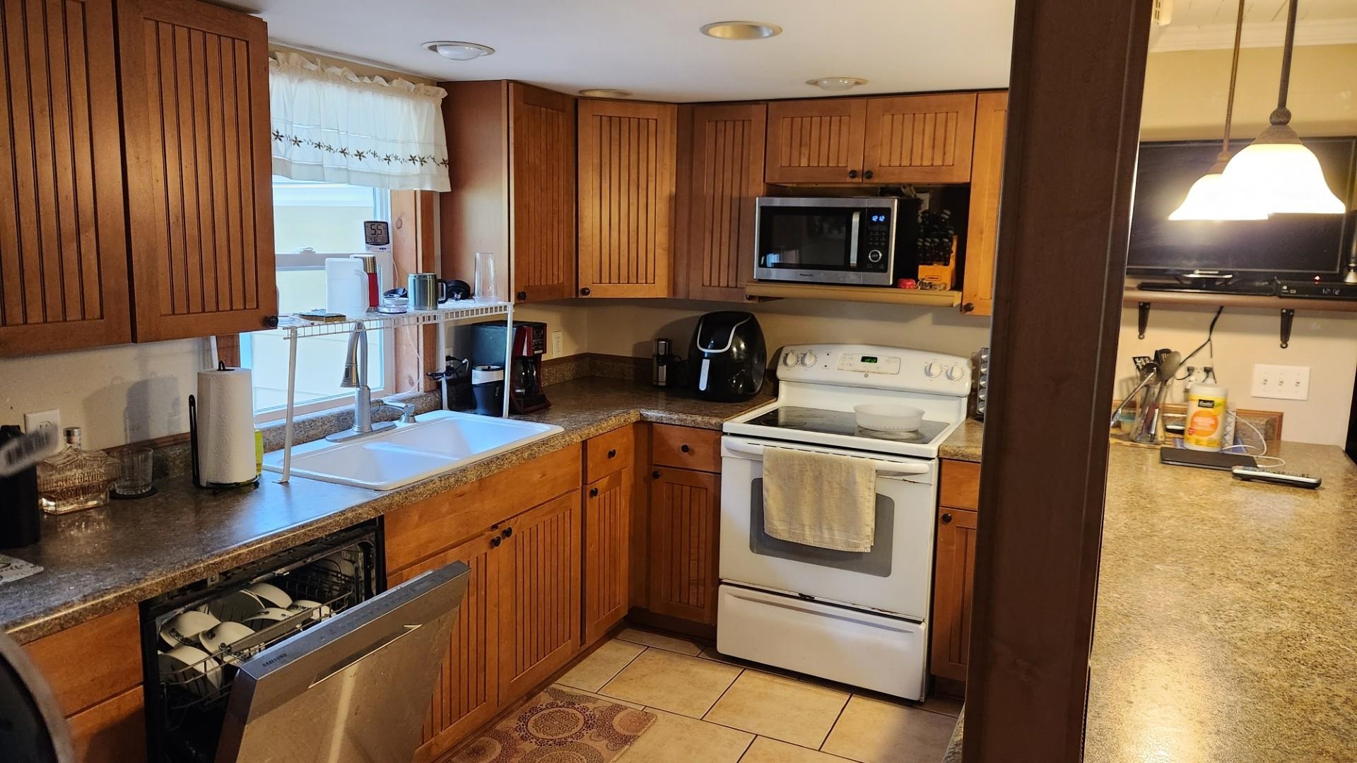 201 GRAND STREET, Friendship, Wisconsin 53934, 3 Bedrooms Bedrooms, ,2 BathroomsBathrooms,Residential,For Sale,201 GRAND STREET,22502363