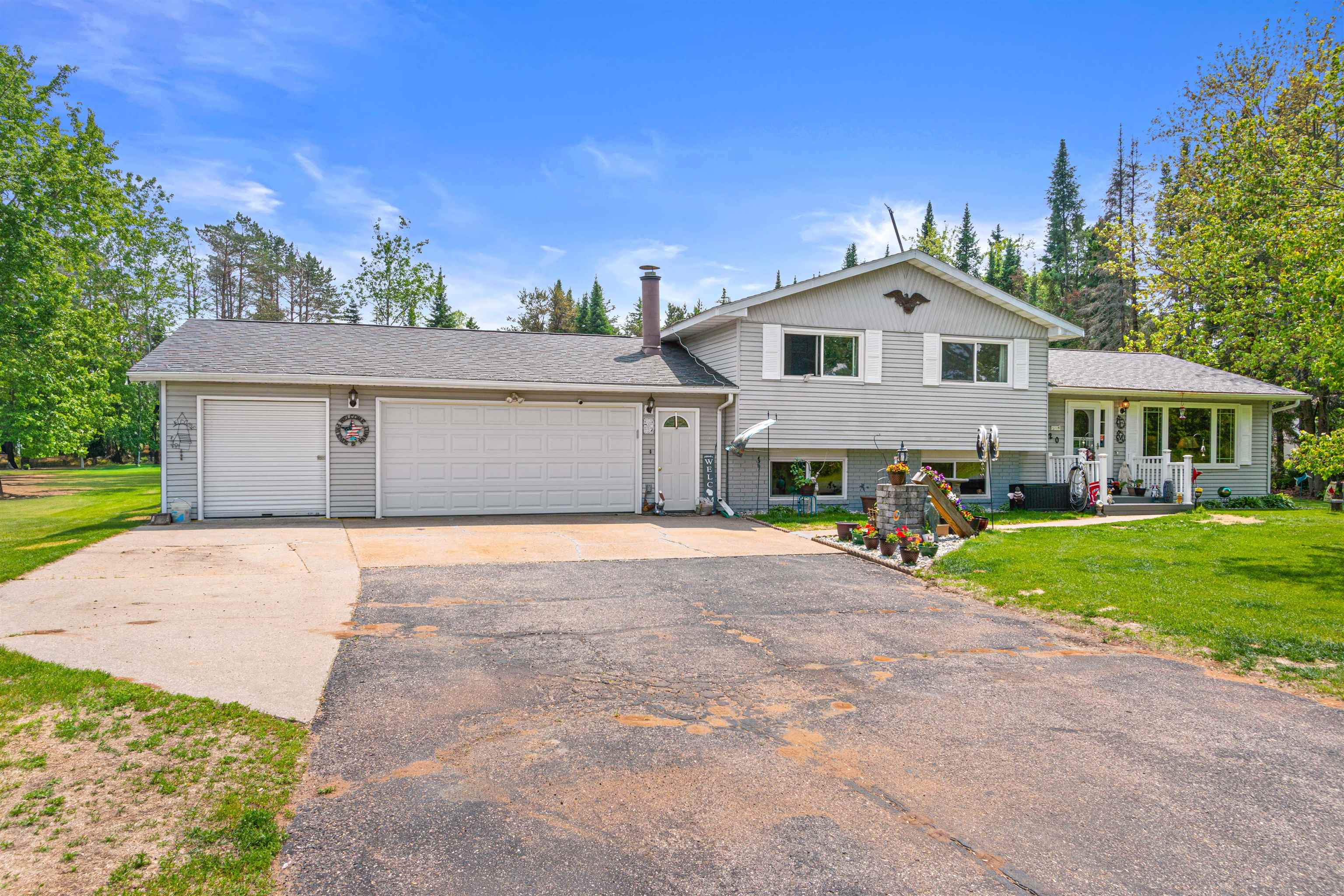 7320 DEER ROAD, Wisconsin Rapids, Wisconsin 54494, 3 Bedrooms Bedrooms, ,2 BathroomsBathrooms,Residential,For Sale,7320 DEER ROAD,22502374