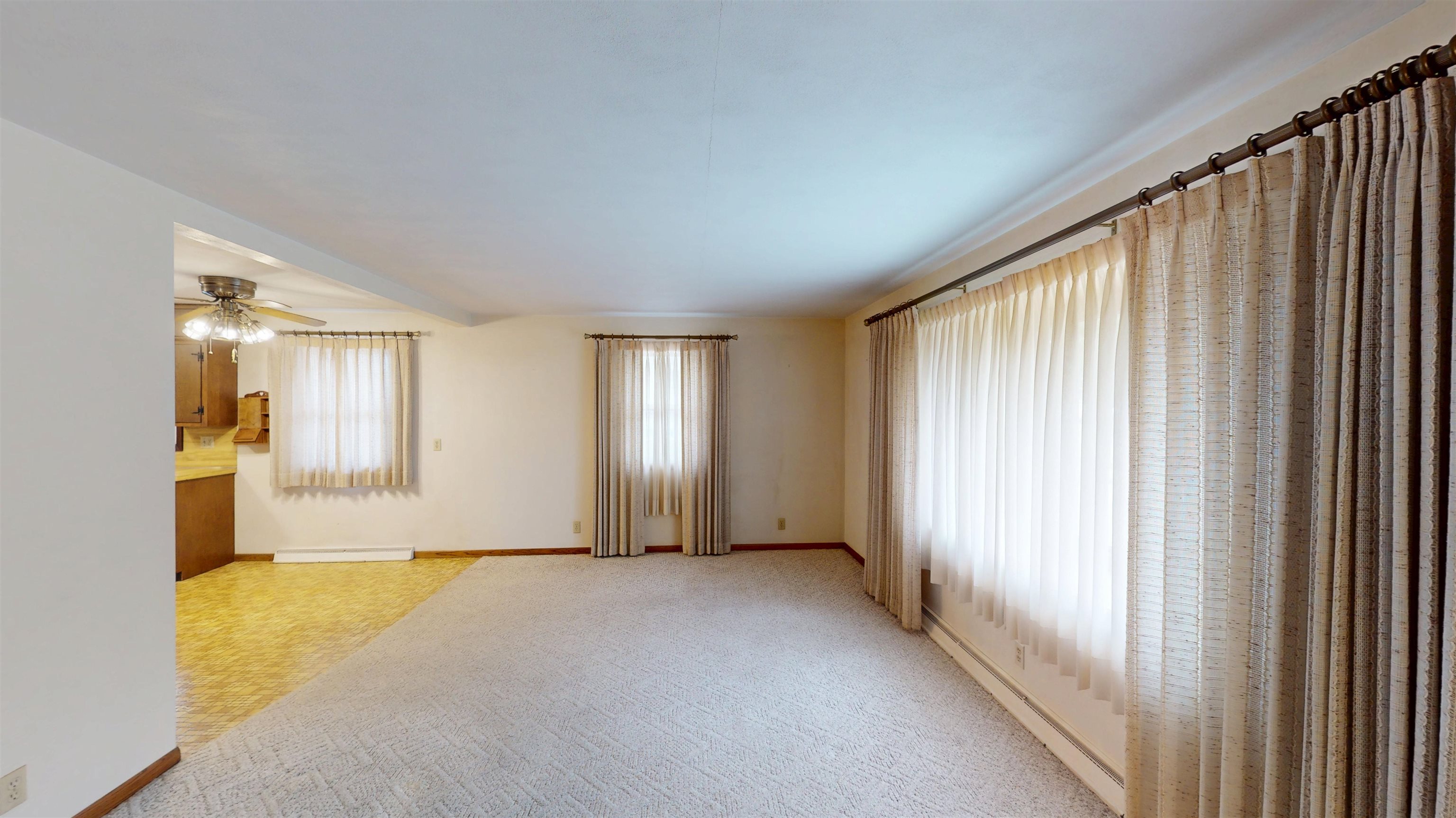 1324 E 8TH STREET, Marshfield, Wisconsin 54449, 3 Bedrooms Bedrooms, ,1 BathroomBathrooms,Residential,For Sale,1324 E 8TH STREET,22502380
