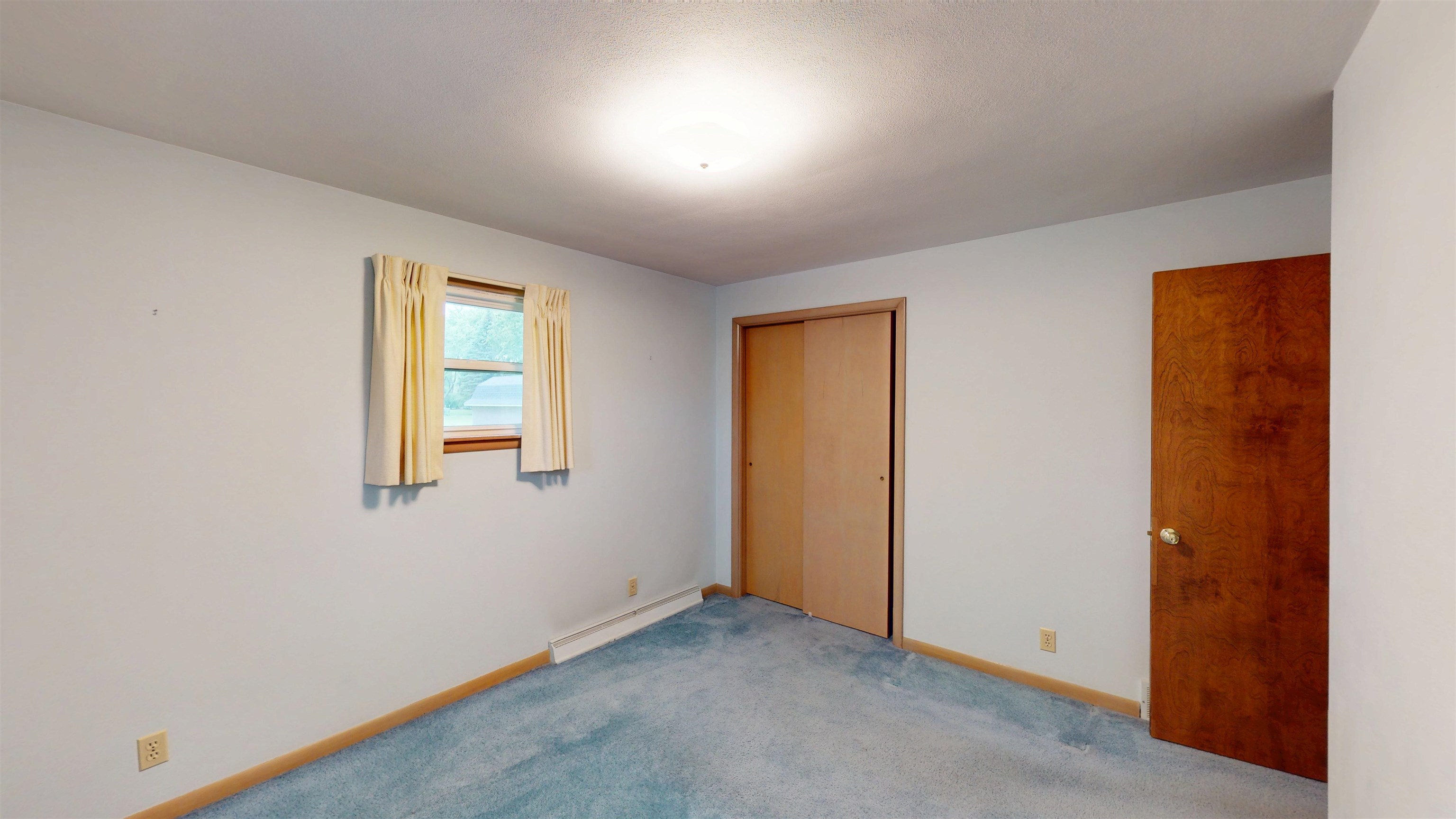1324 E 8TH STREET, Marshfield, Wisconsin 54449, 3 Bedrooms Bedrooms, ,1 BathroomBathrooms,Residential,For Sale,1324 E 8TH STREET,22502380