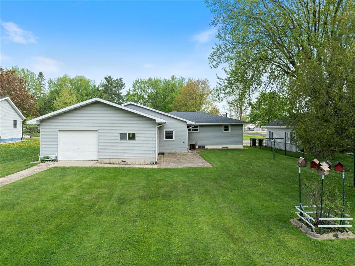 1324 E 8TH STREET, Marshfield, Wisconsin 54449, 3 Bedrooms Bedrooms, ,1 BathroomBathrooms,Residential,For Sale,1324 E 8TH STREET,22502380