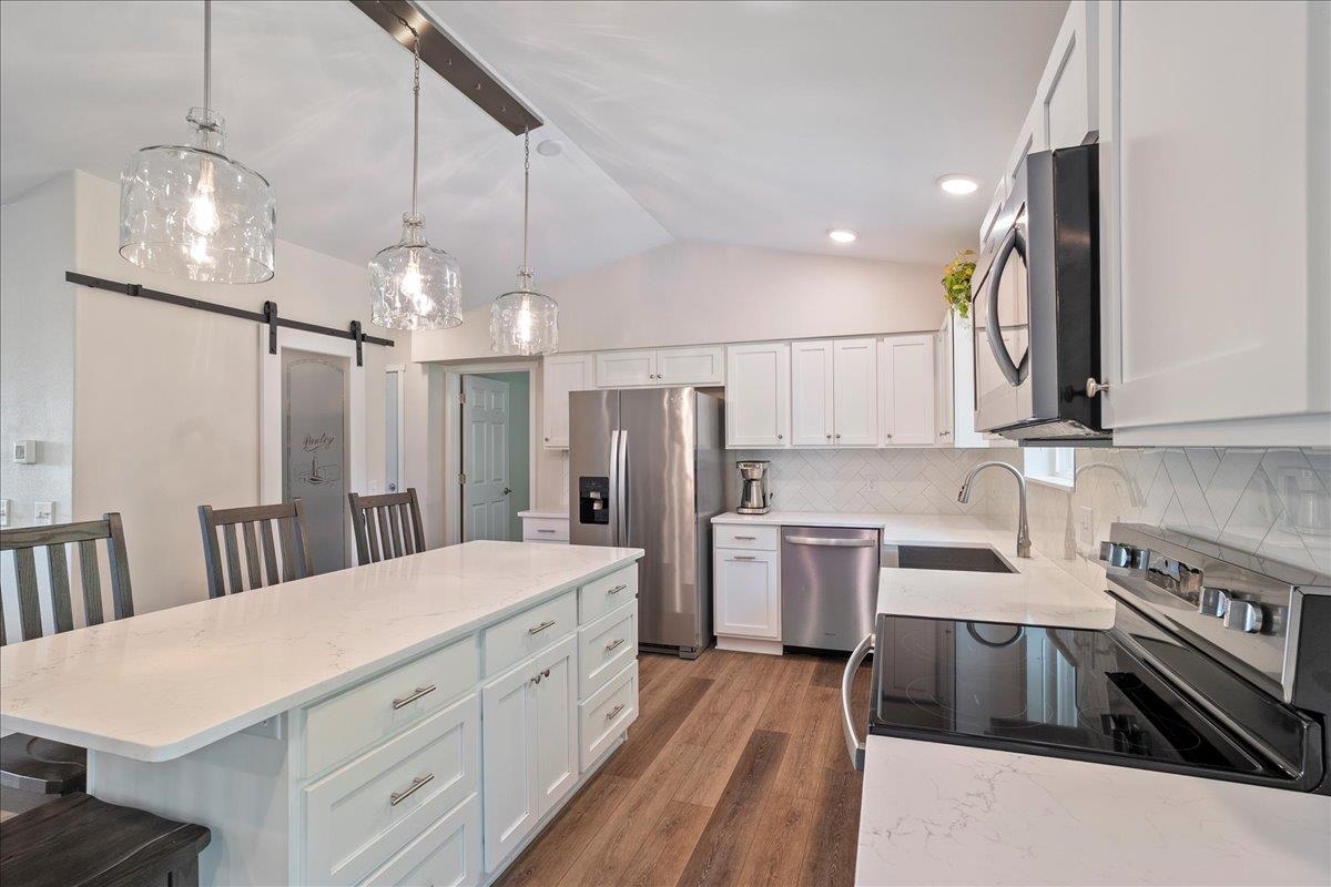 907 N SCHMIDT AVENUE, Marshfield, Wisconsin 54449, 4 Bedrooms Bedrooms, ,3 BathroomsBathrooms,Residential,For Sale,907 N SCHMIDT AVENUE,22502404