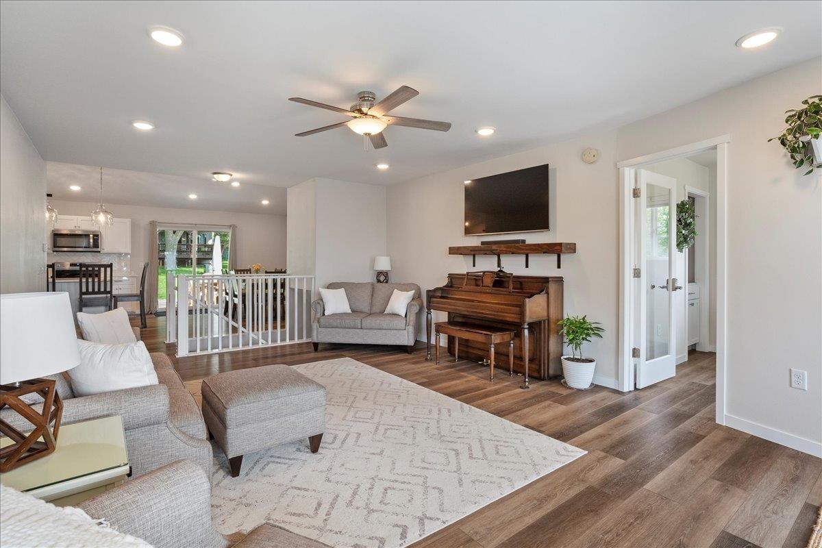 907 N SCHMIDT AVENUE, Marshfield, Wisconsin 54449, 4 Bedrooms Bedrooms, ,3 BathroomsBathrooms,Residential,For Sale,907 N SCHMIDT AVENUE,22502404