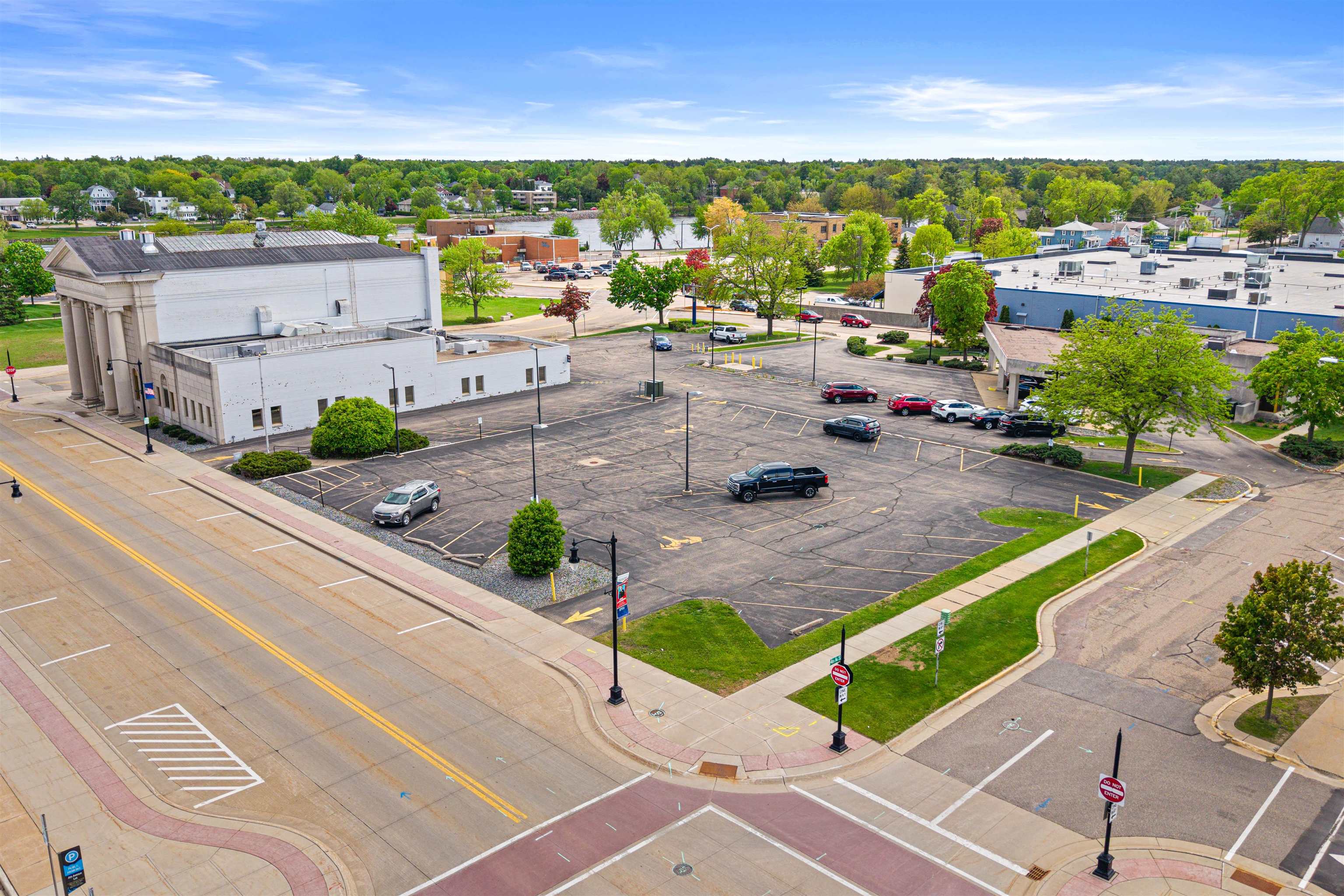 311 W GRAND AVENUE, Wisconsin Rapids, Wisconsin 54495, ,Commercial/industrial,For Rent,311 W GRAND AVENUE,22502415
